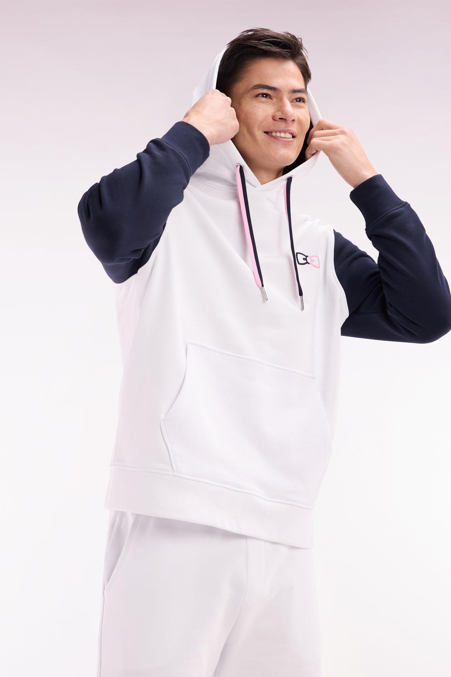 Relaxed-fit white cotton hoodie with two-tone back embroidery