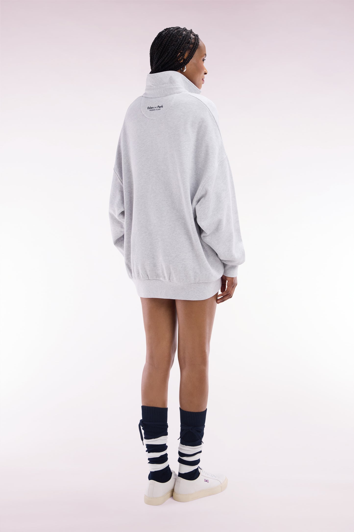 Oversized grey cotton shirt with a rugby shirt collar