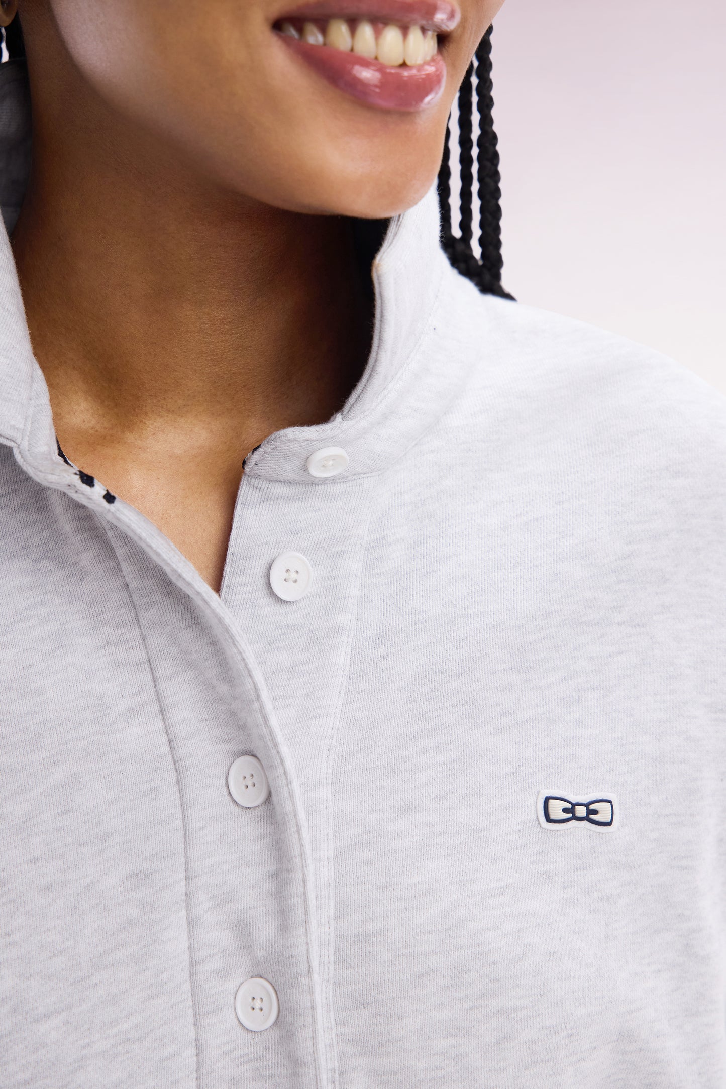 Oversized grey cotton shirt with a rugby shirt collar