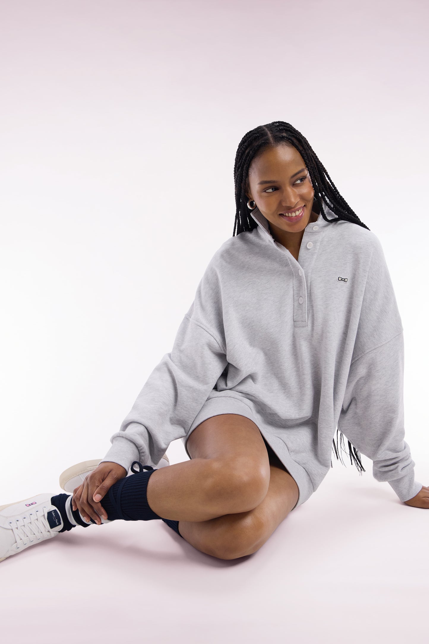 Oversized grey cotton shirt with a rugby shirt collar