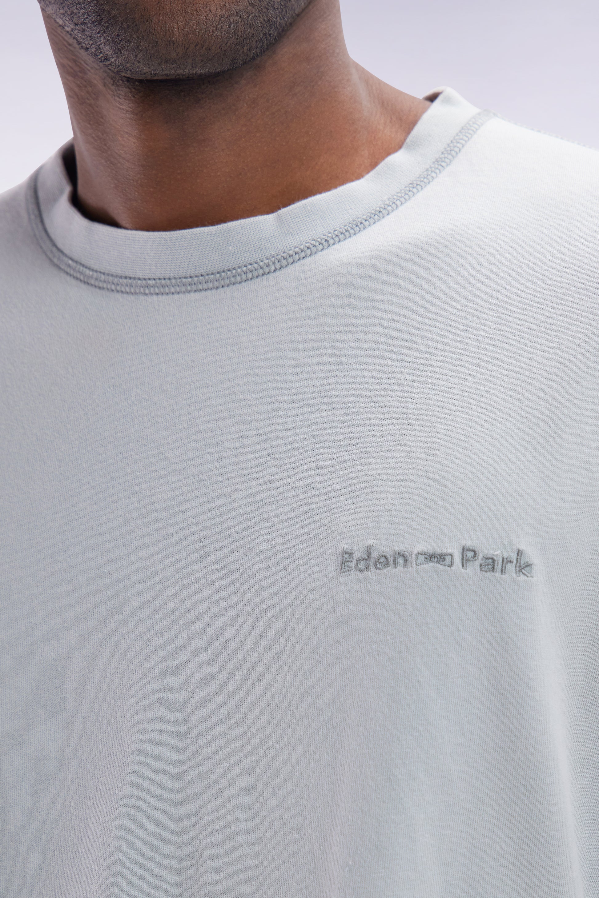 T-shirt en coton gris moyen surteint coupe décontractée