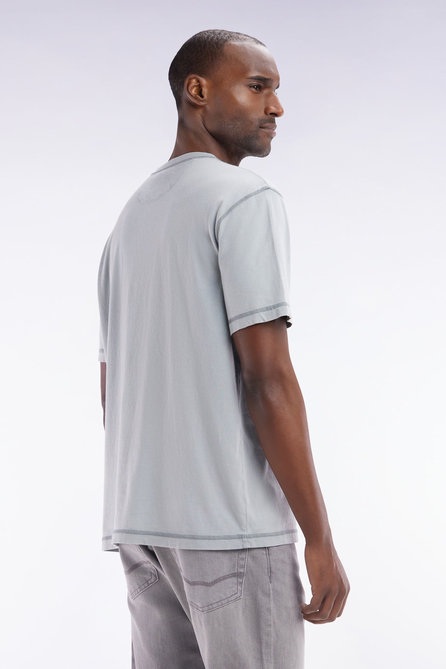 T-shirt en coton gris moyen surteint coupe décontractée