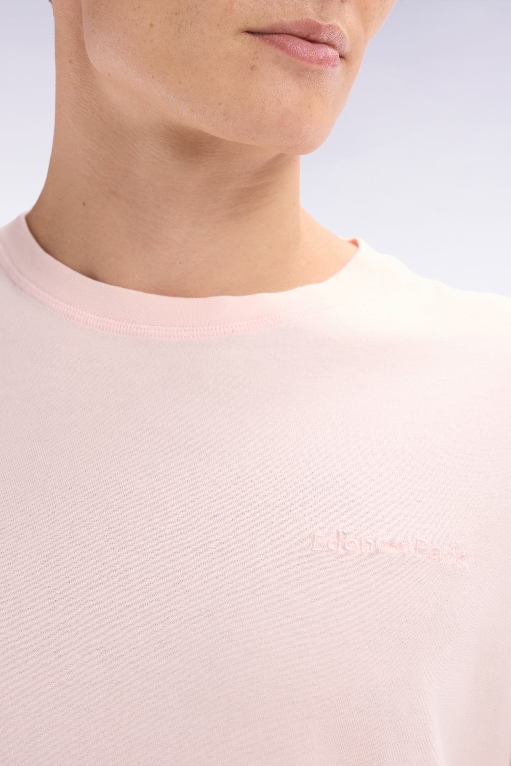 T-shirt en coton rose pâle surteint coupe décontractée