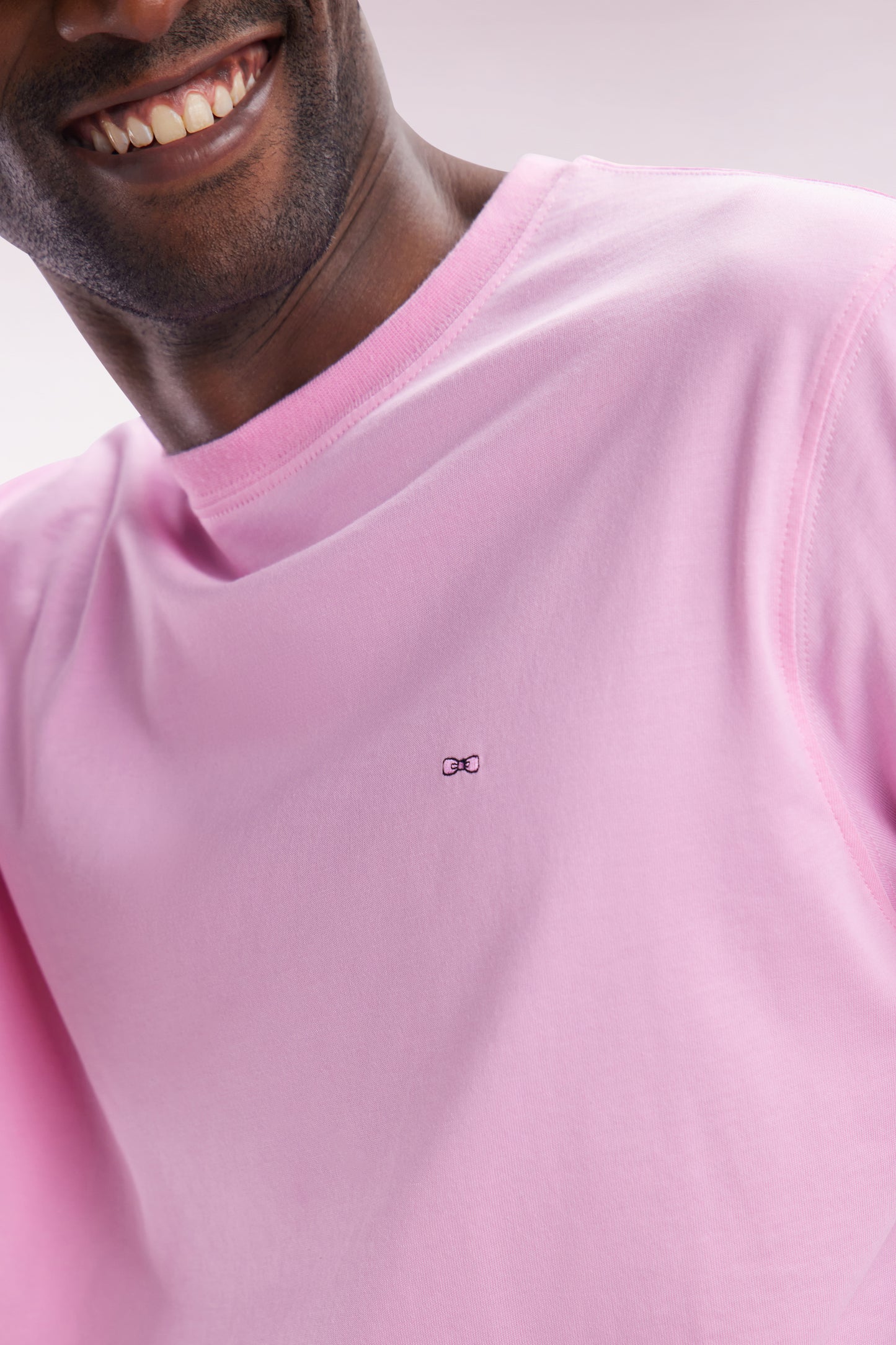 Straight-fit pink Pima cotton T-shirt with back embroidery