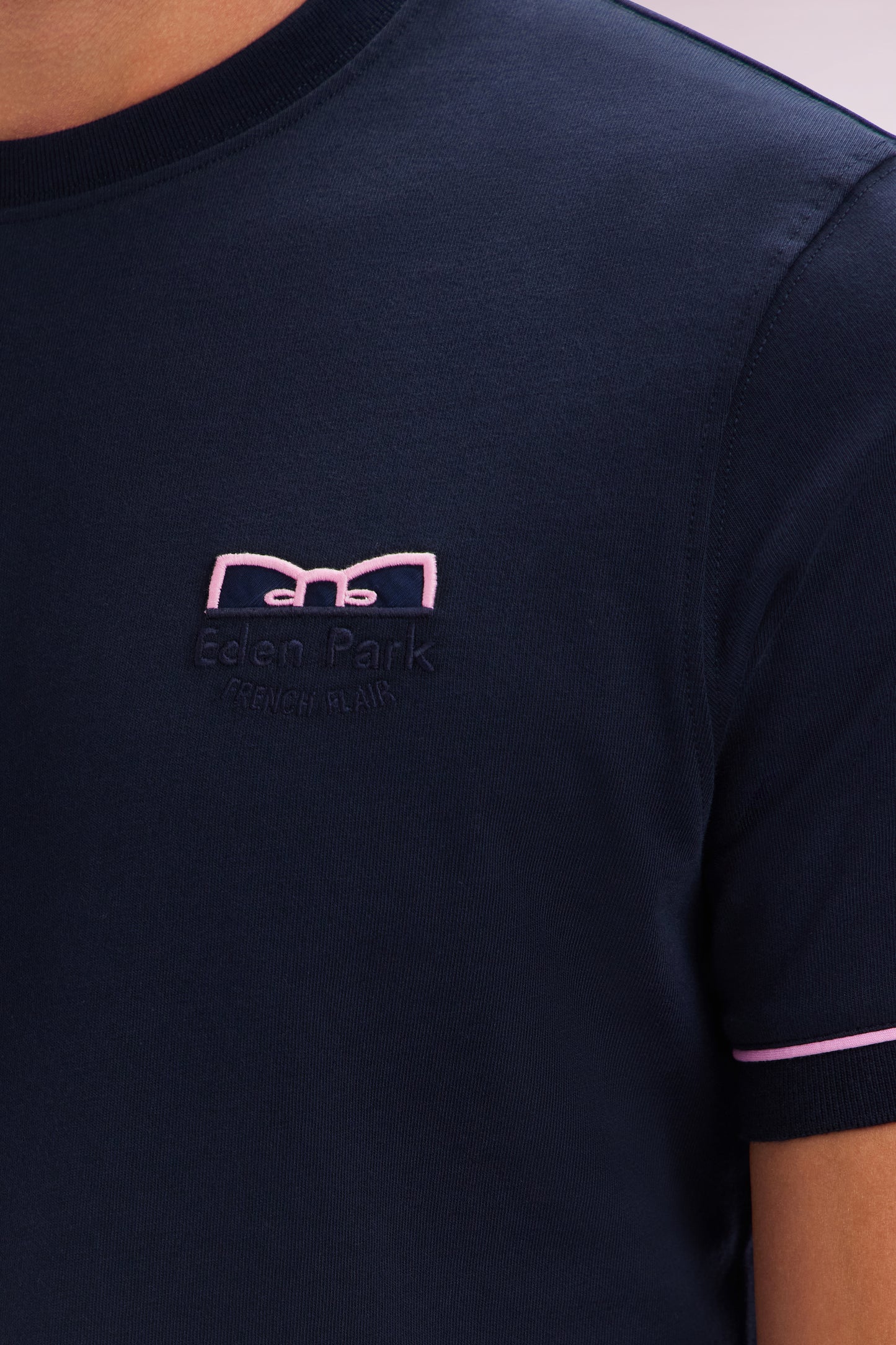 Straight-fit two-tone navy cotton T-shirt with Eden Park French Flair embroidery
