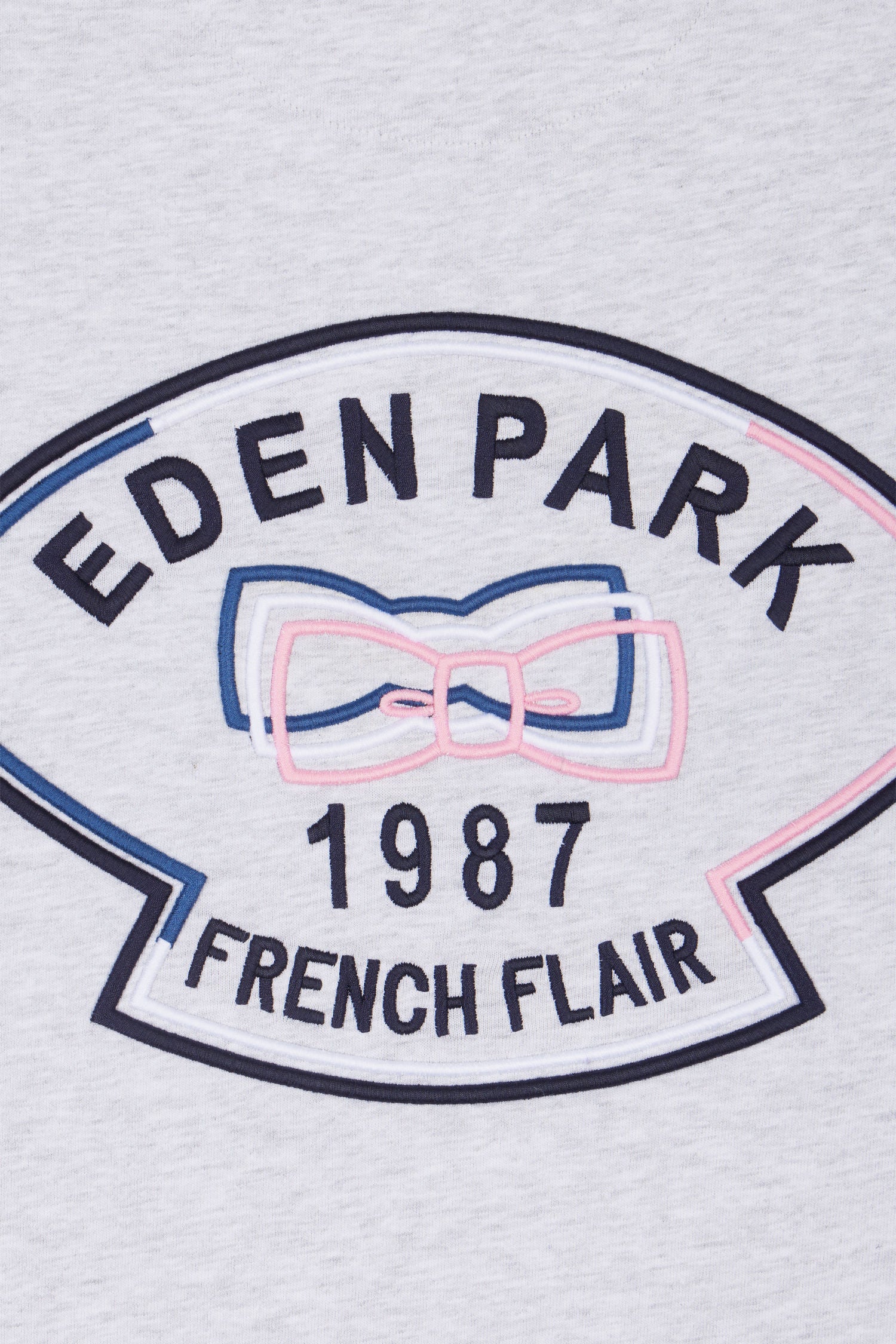 T-shirt en coton gris broderie dos et découpes coupe droite