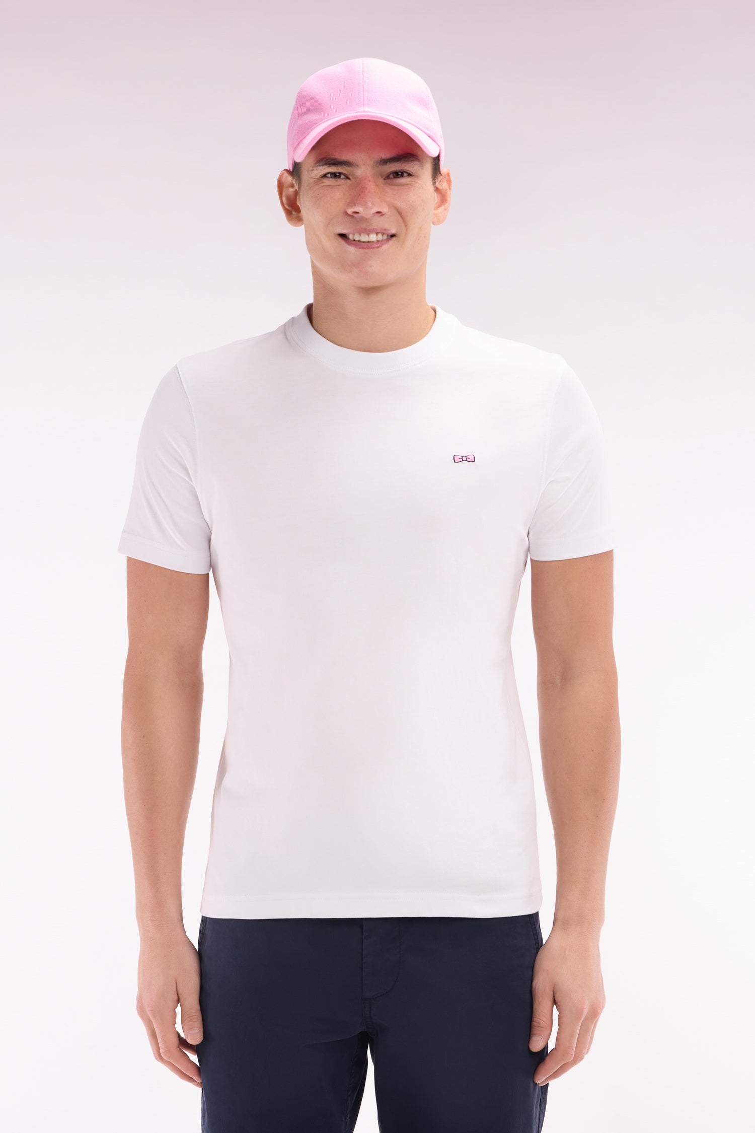 T-shirt en coton blanc broderie dos coupe droite
