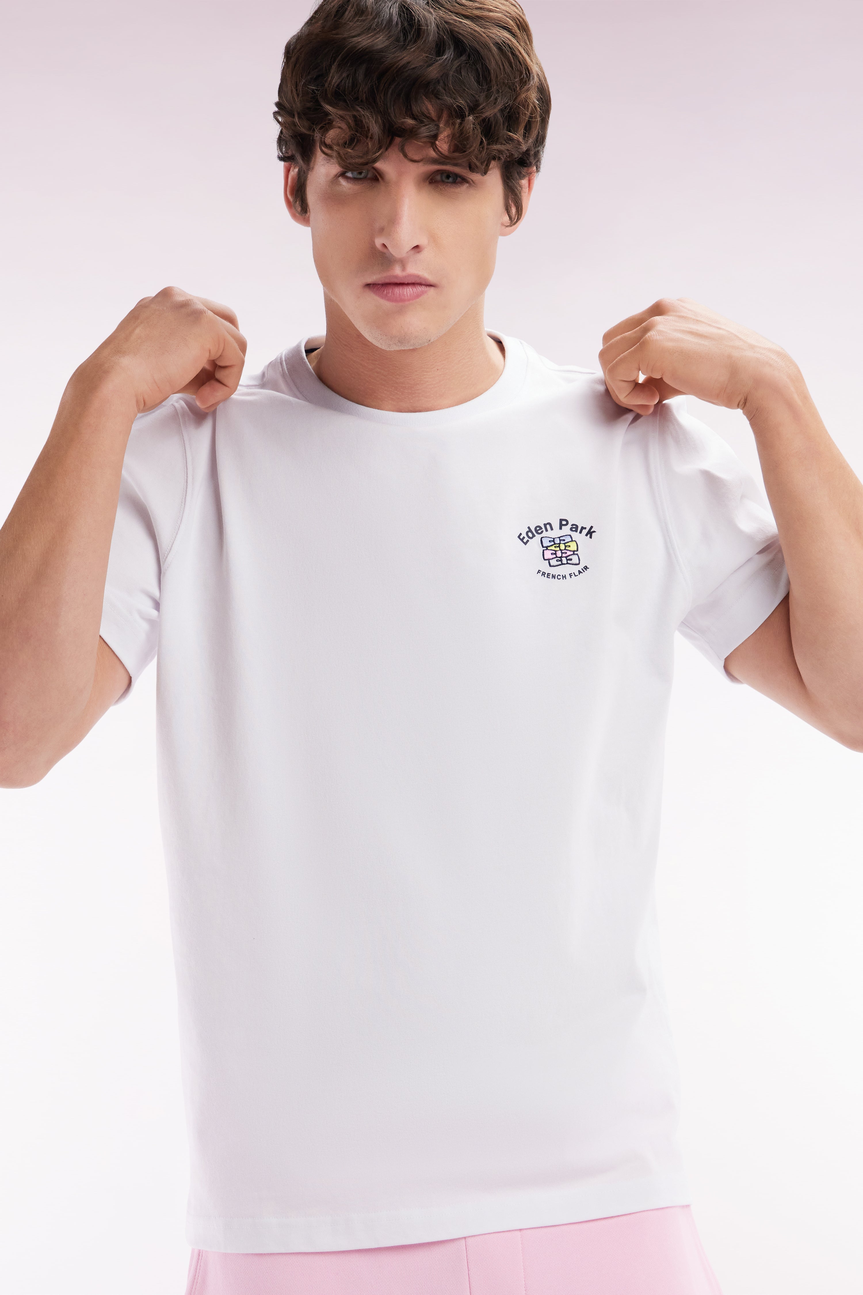 T-shirt en coton blanc broderie multicolore coupe décontractée