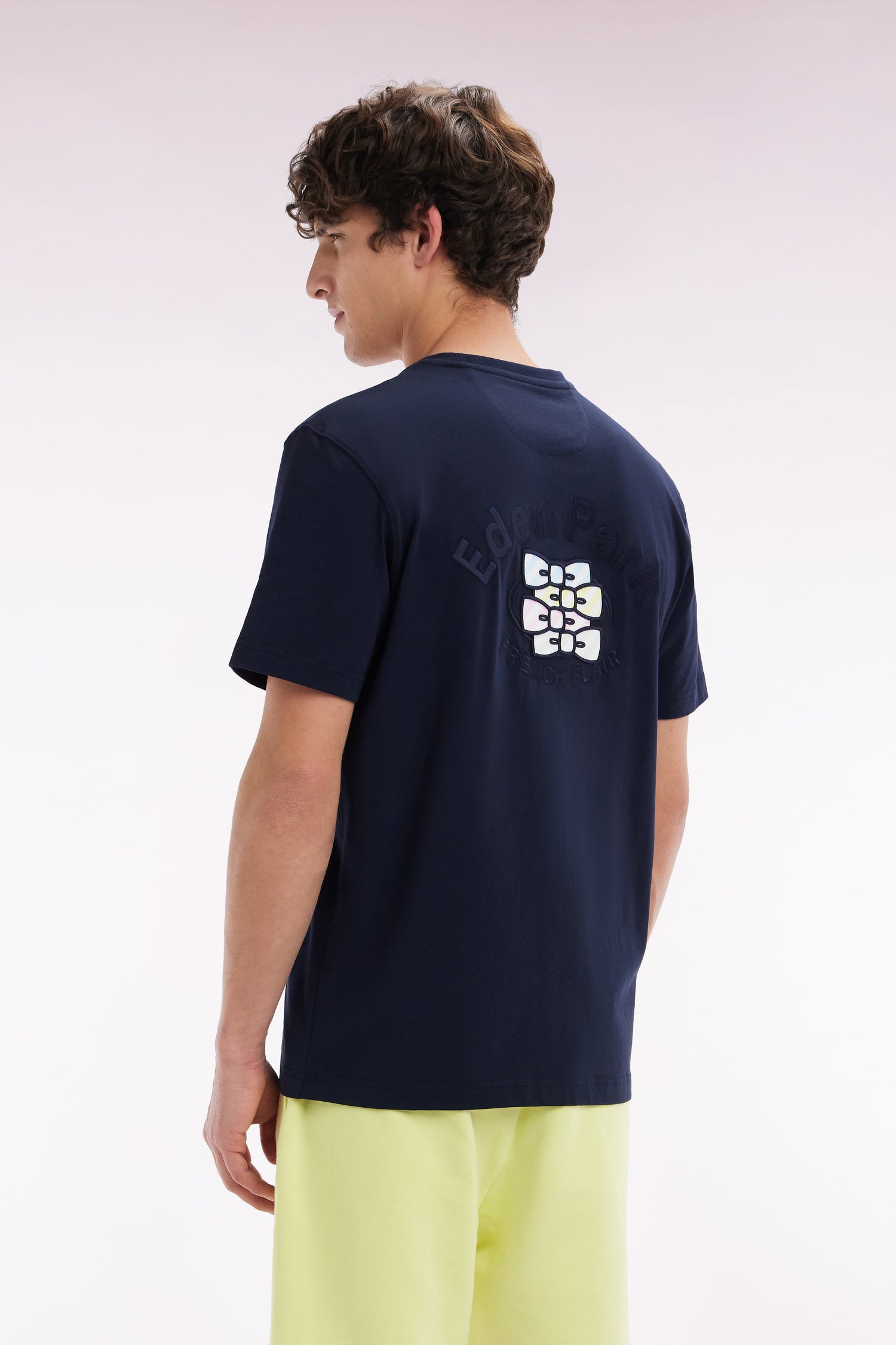 T-shirt en coton marine broderie multicolore coupe décontractée