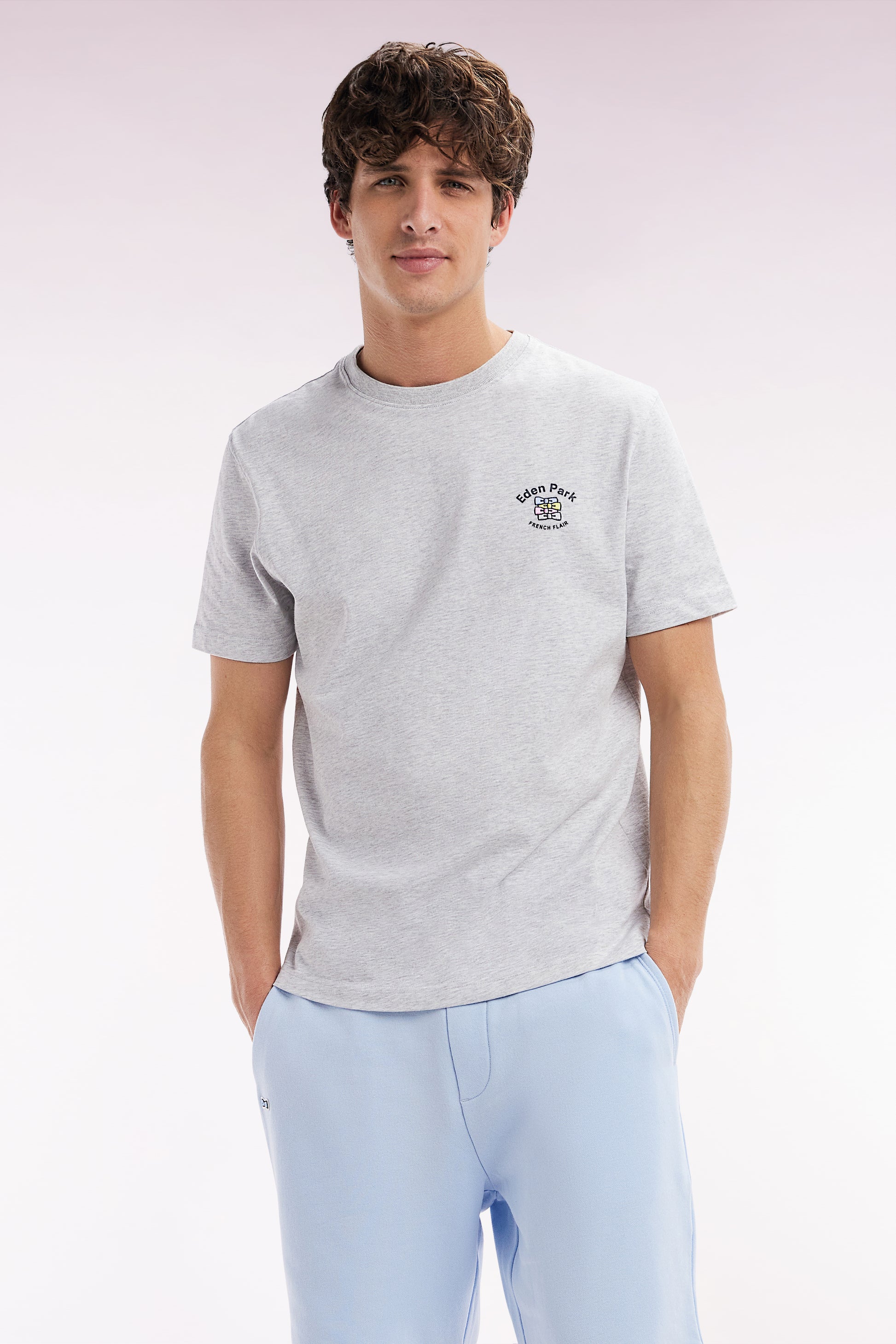 T-shirt en coton gris broderie multicolore coupe décontractée
