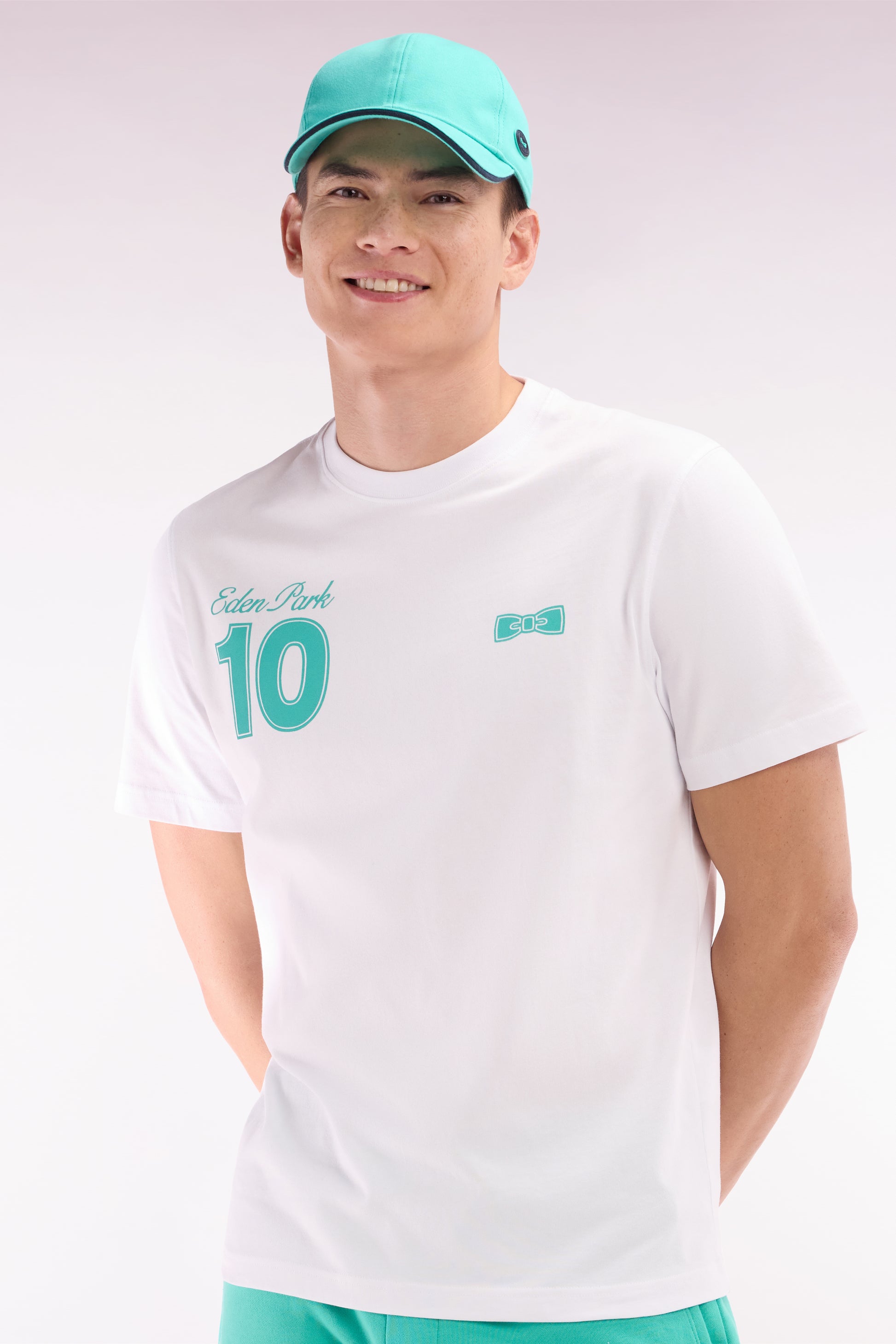 T-shirt 10 en coton blanc et vert coupe décontractée