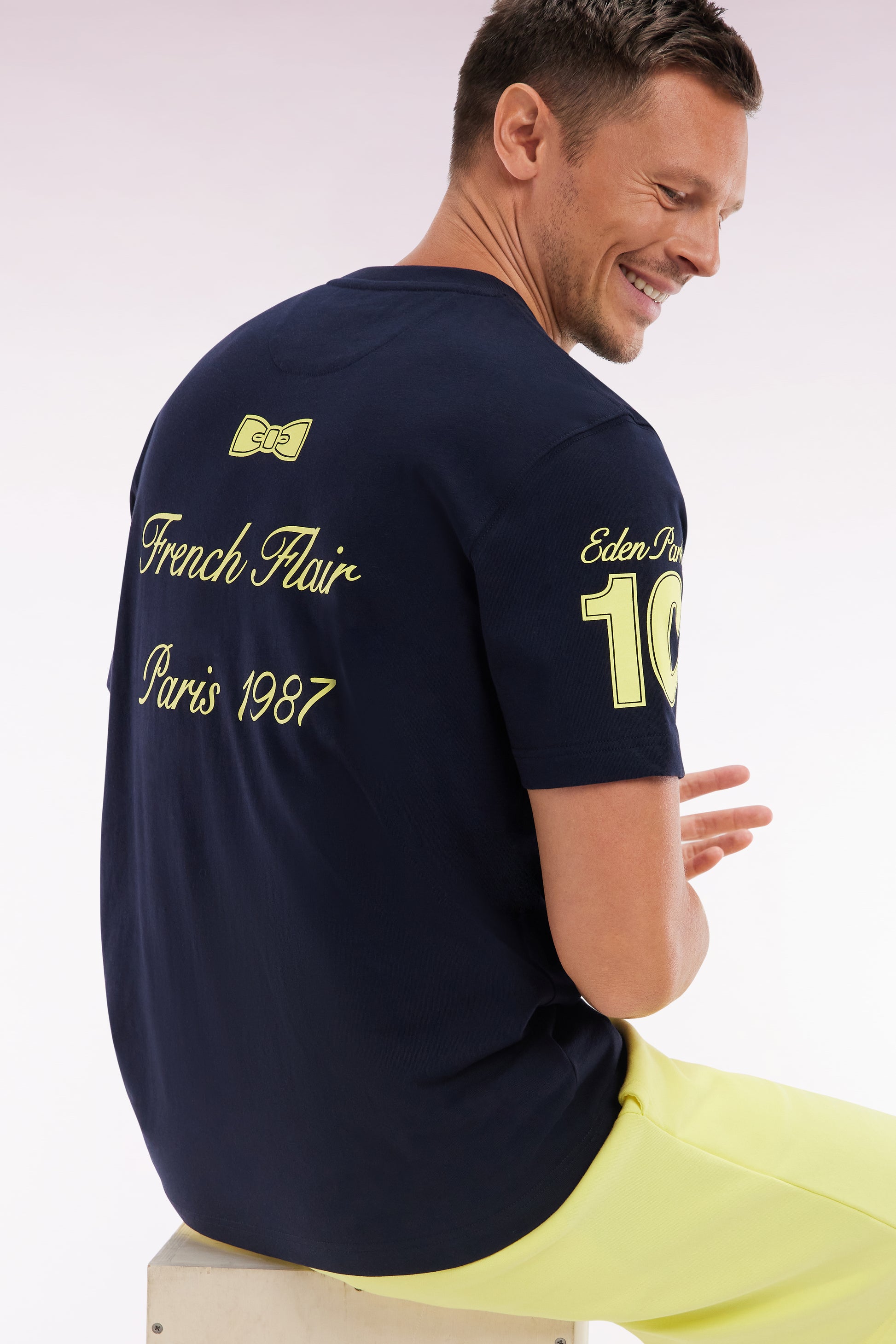 T-shirt EP en coton marine broderies jaunes coupe décontractée