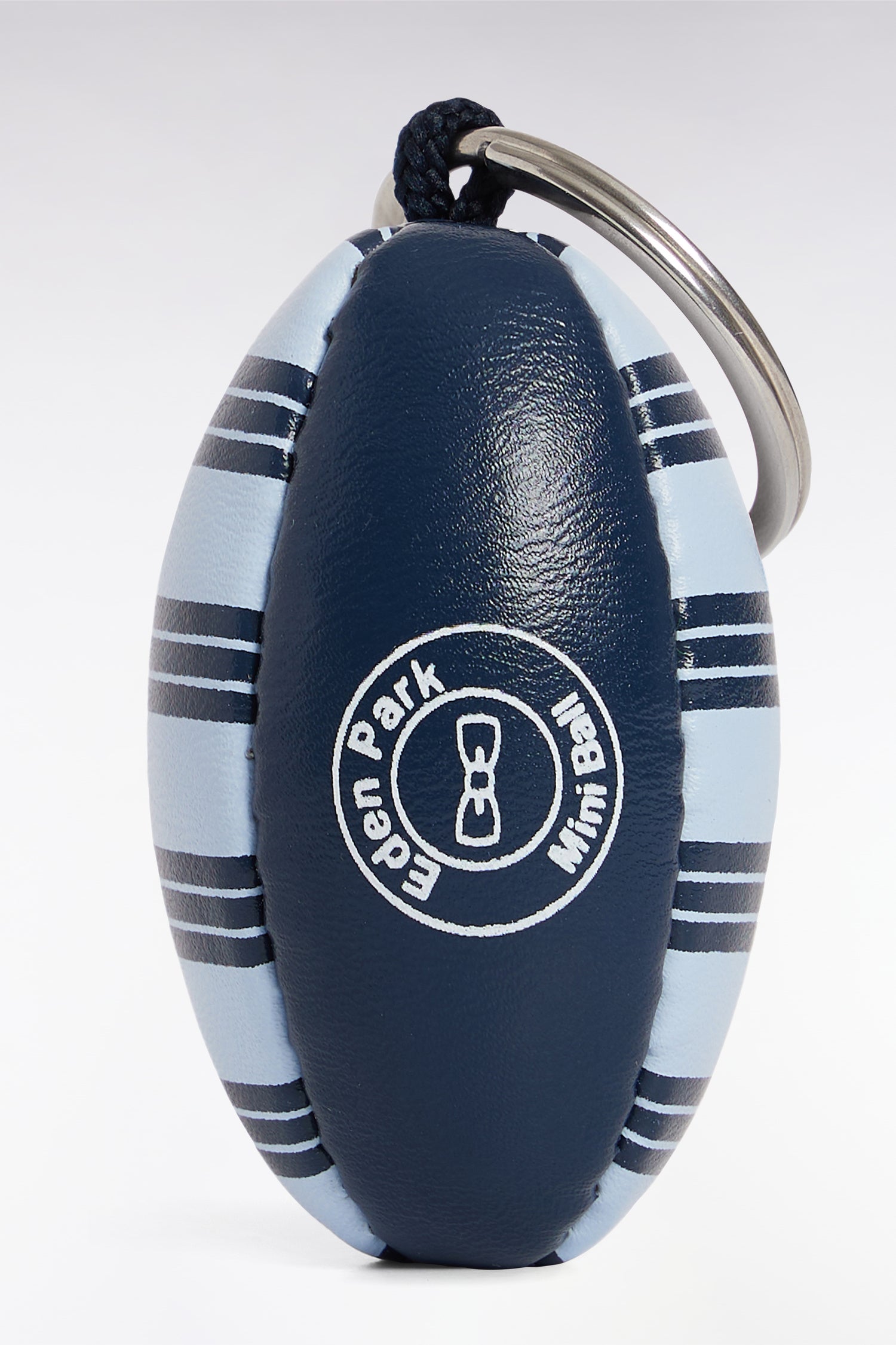 Porte-clés ballon de rugby à rayures ciel et marine