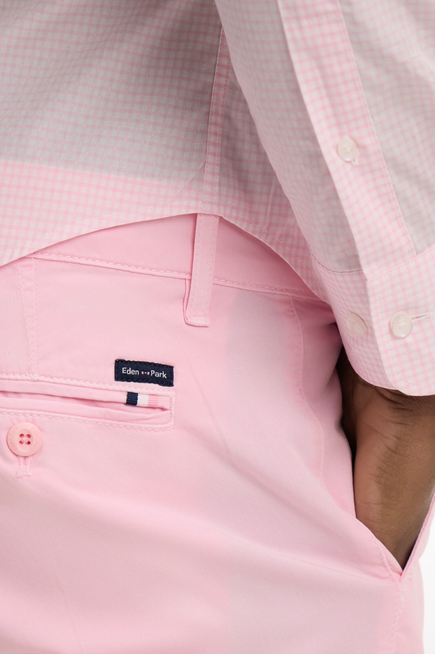 Pantalon chino en coton stretch rose coupe slim