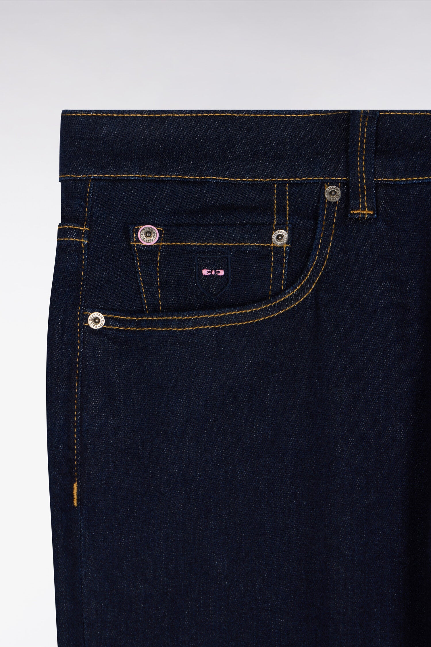 Jean en denim stretch marine one wash coupe slim