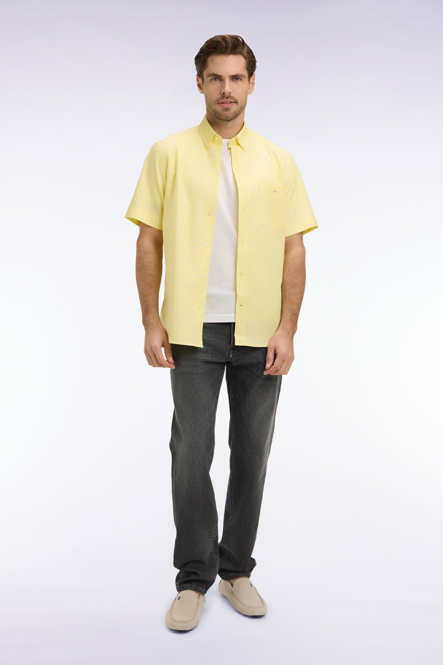 Jean en denim stretch gris foncé coupe regular