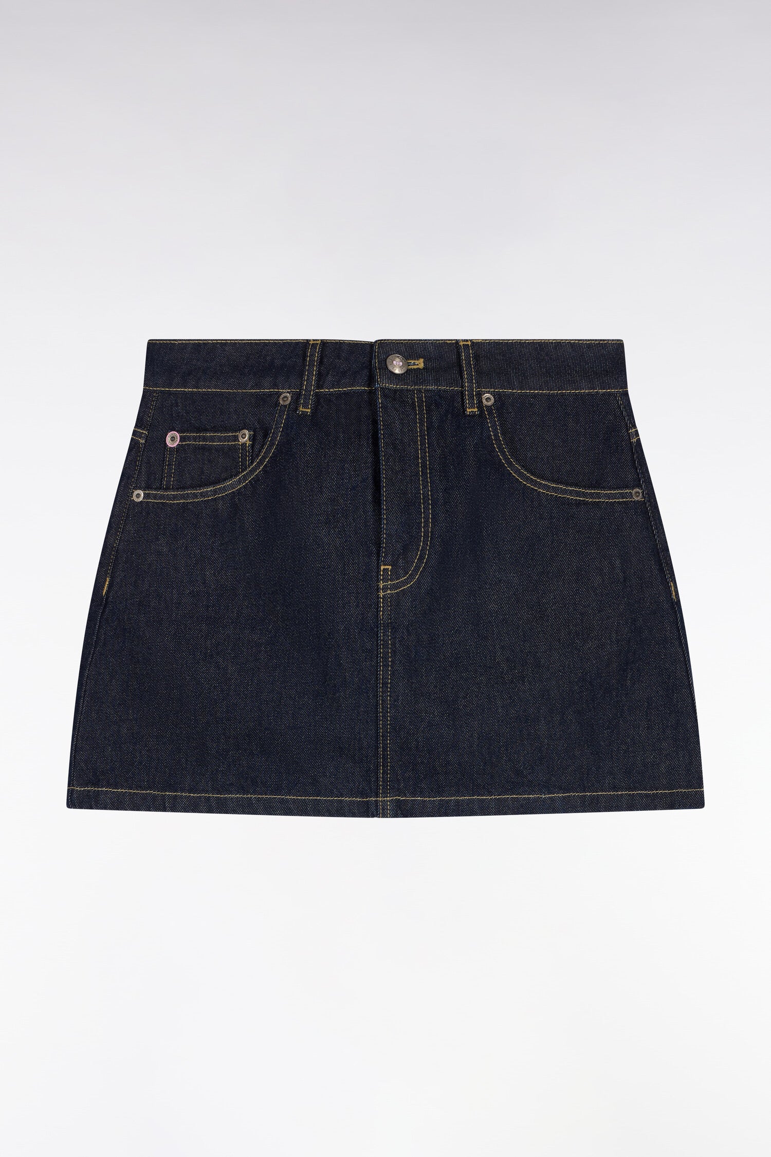 Jupe courte droite en denim brut