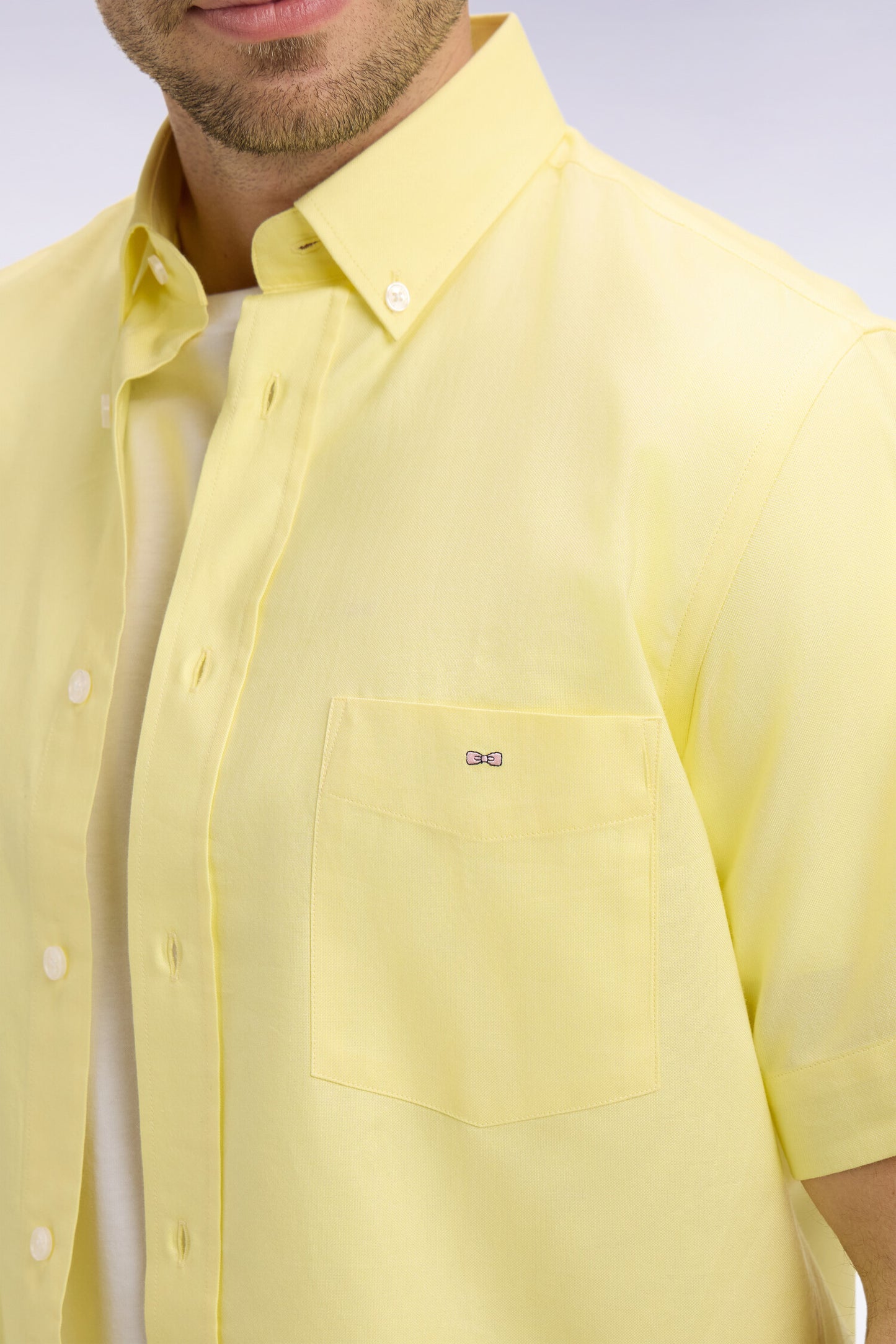 Chemise à manches courtes en coton fil teint jeune