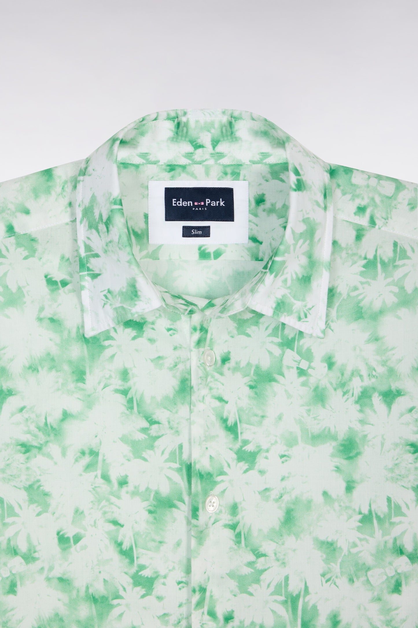 Chemise à manches courtes en popeline de coton à motif floral vert coupe slim