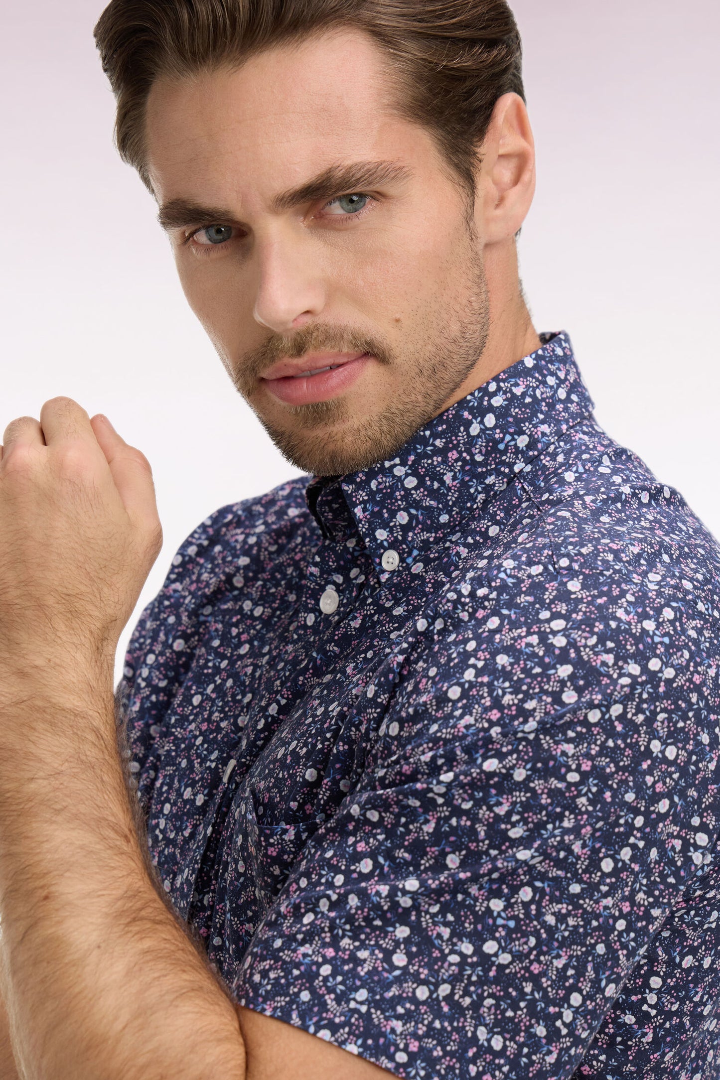 Chemise à manches courtes en popeline de coton à imprimé floral marine