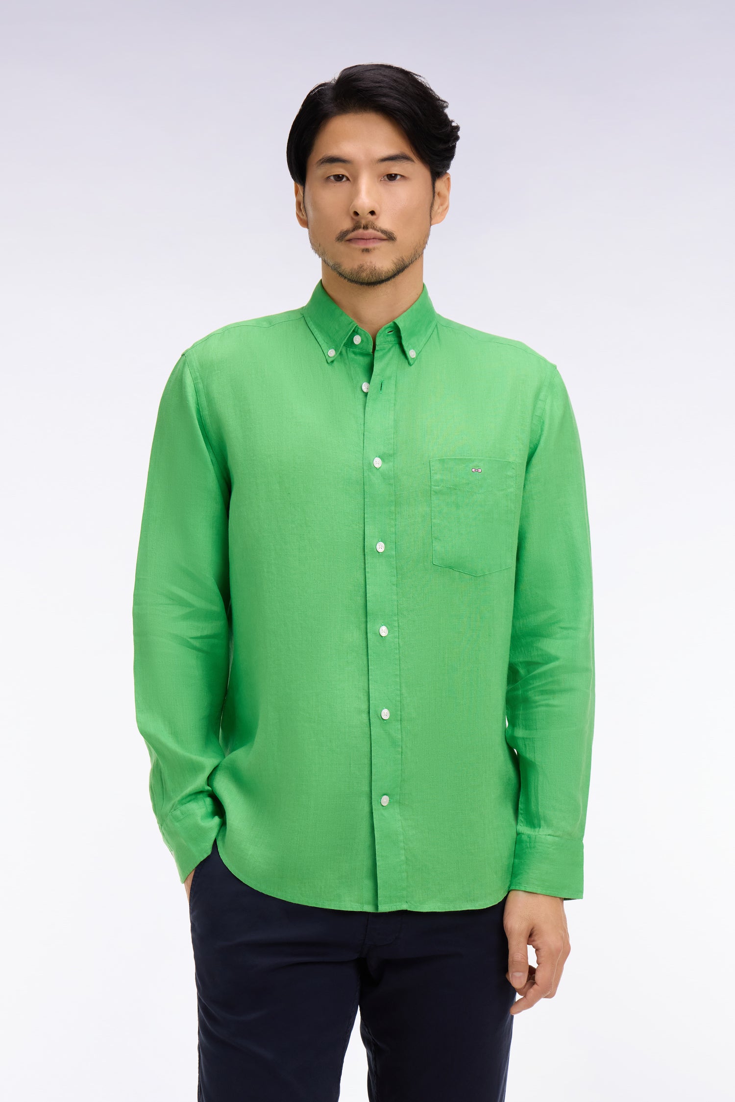 camisa recto en lino verde