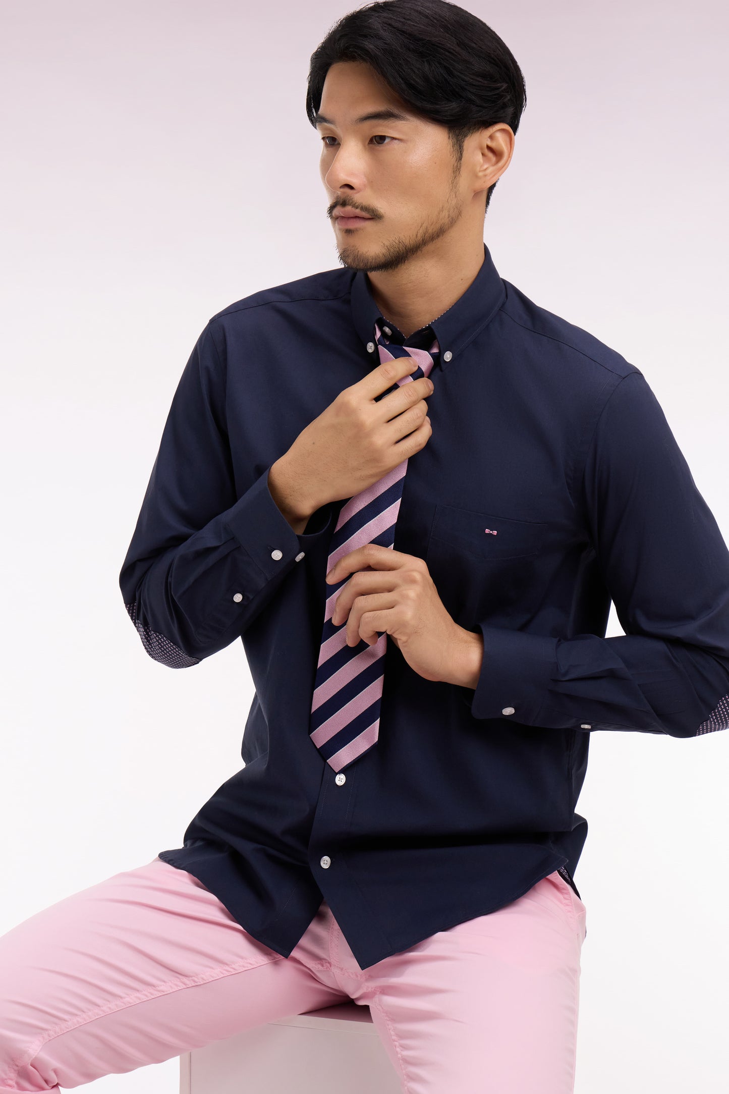 Chemise en coton marine à coudières imprimées