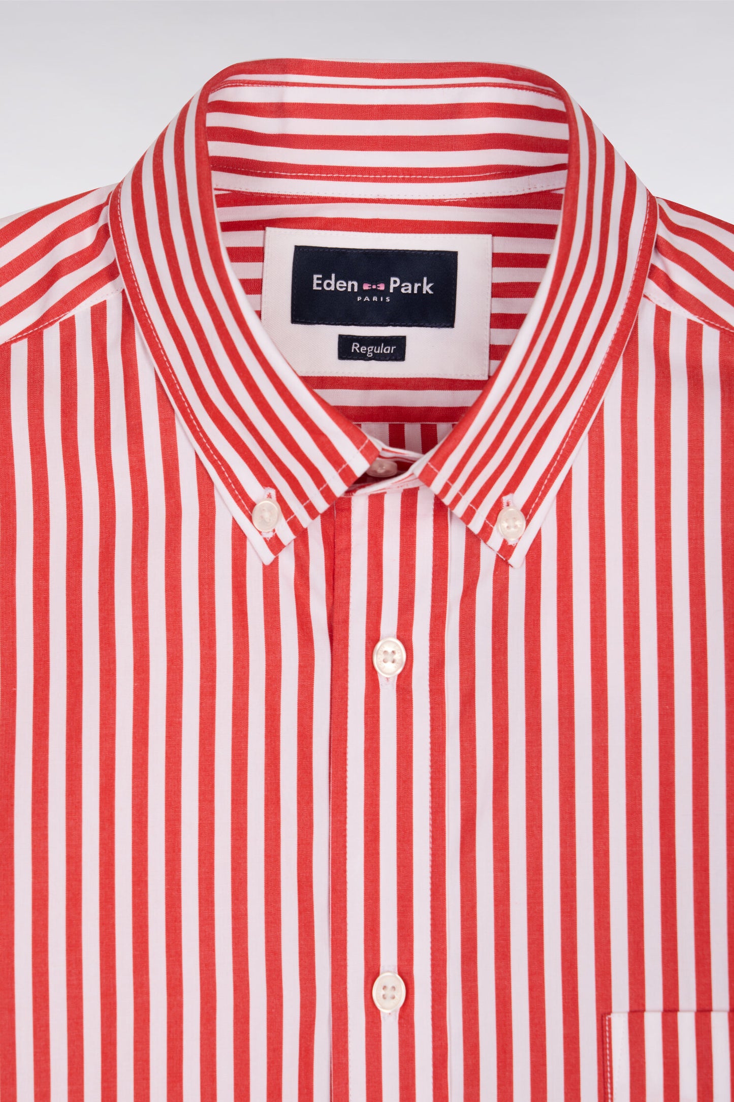 Chemise en coton rouge à rayures bâtons