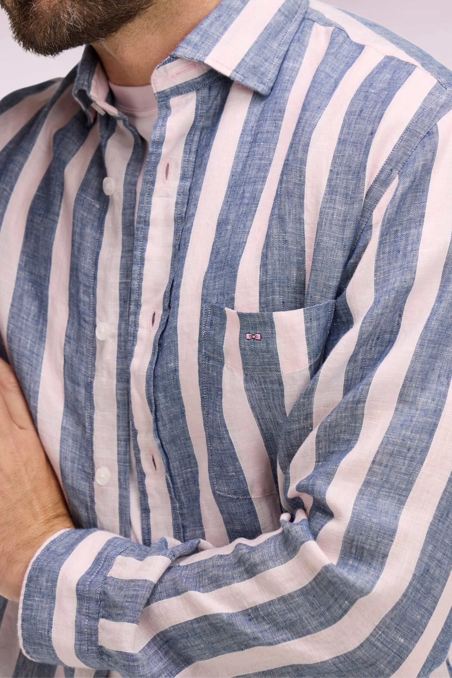 Chemise en lin marine à rayures bâtons