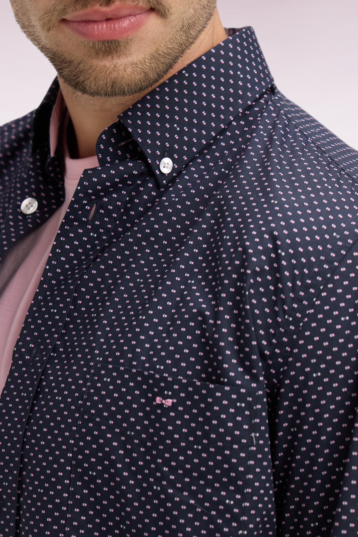 Chemise en popeline de coton rose à micromotifs coupe regular