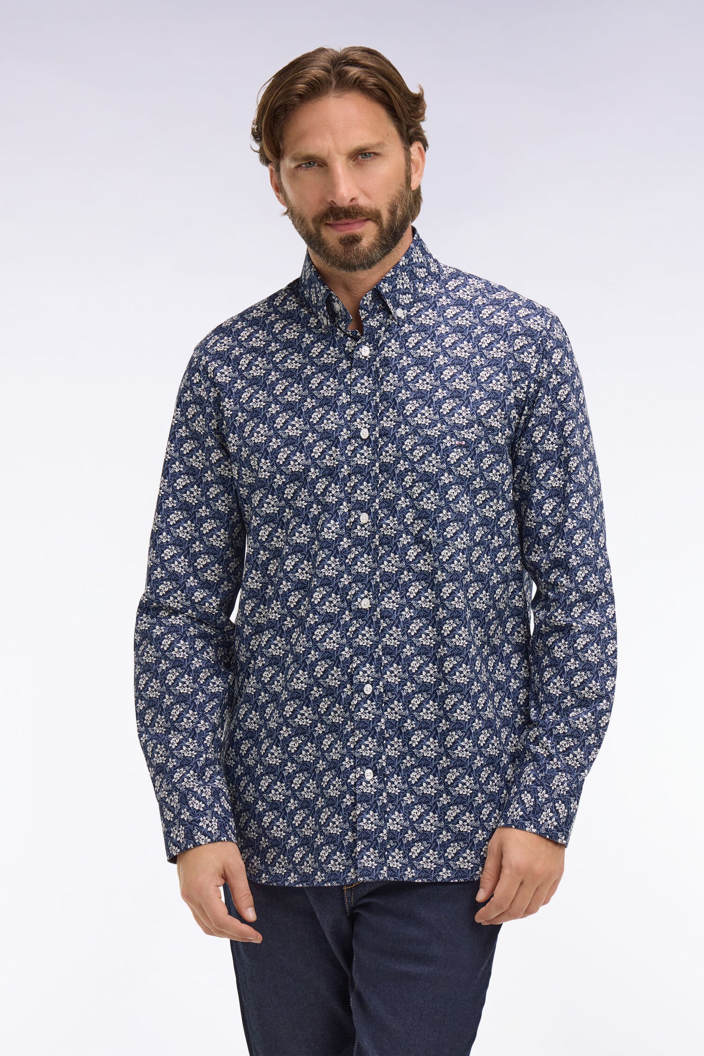 Chemise en popeline de coton bleu à motif floral coupe regular