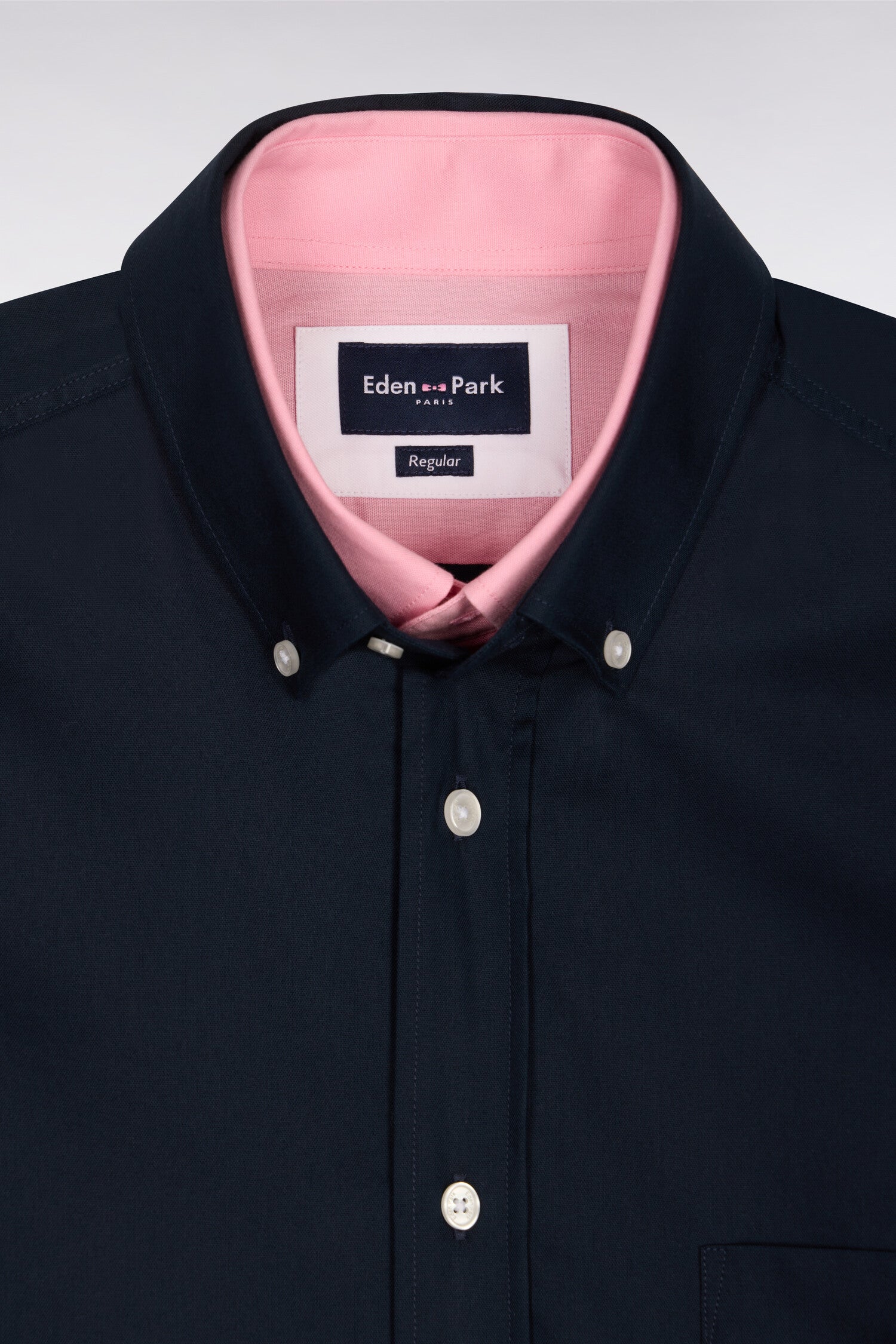 Chemise en coton pinpoint marine détails roses