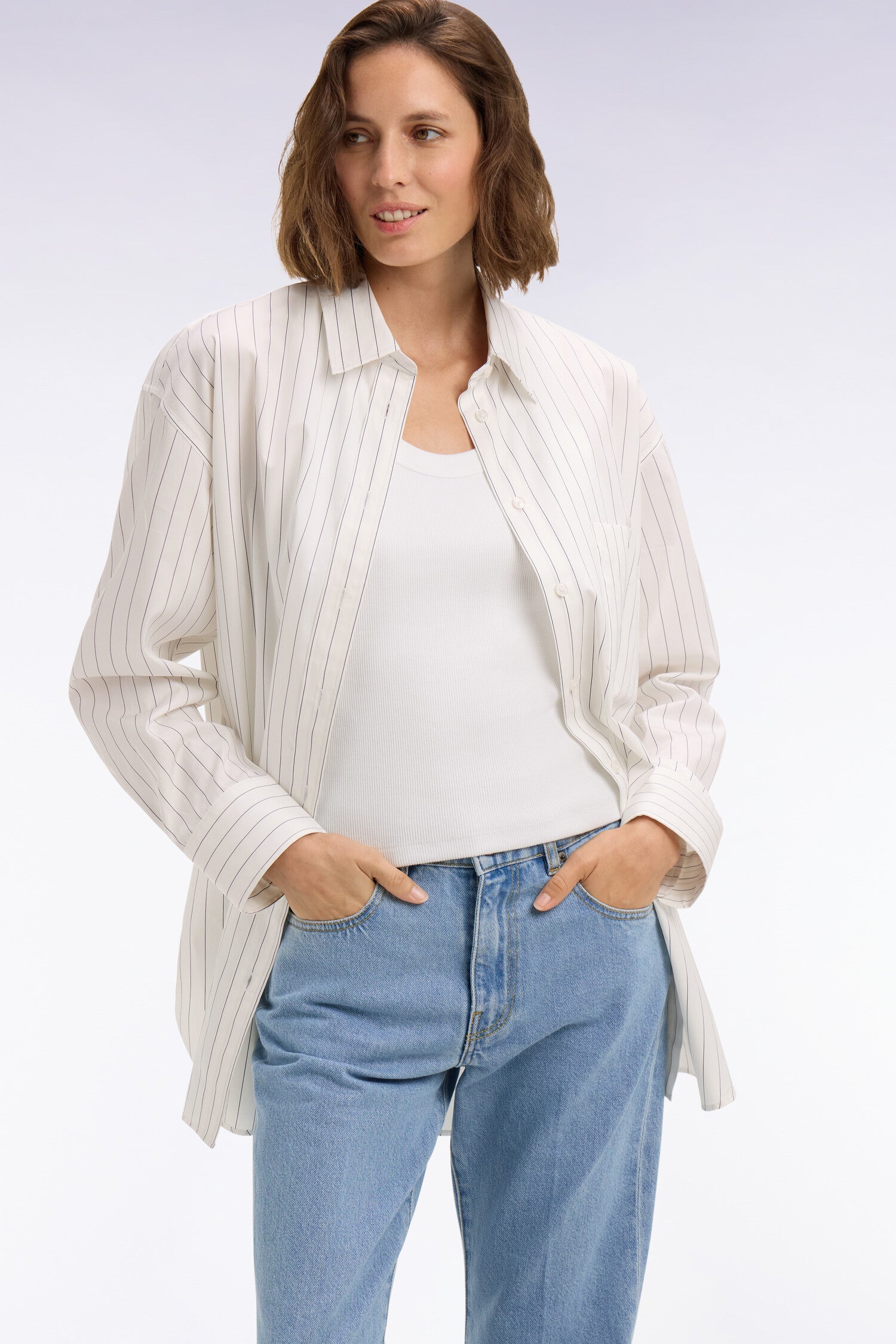 shirt with fine stripes in poplin of cotton white coupe oversized