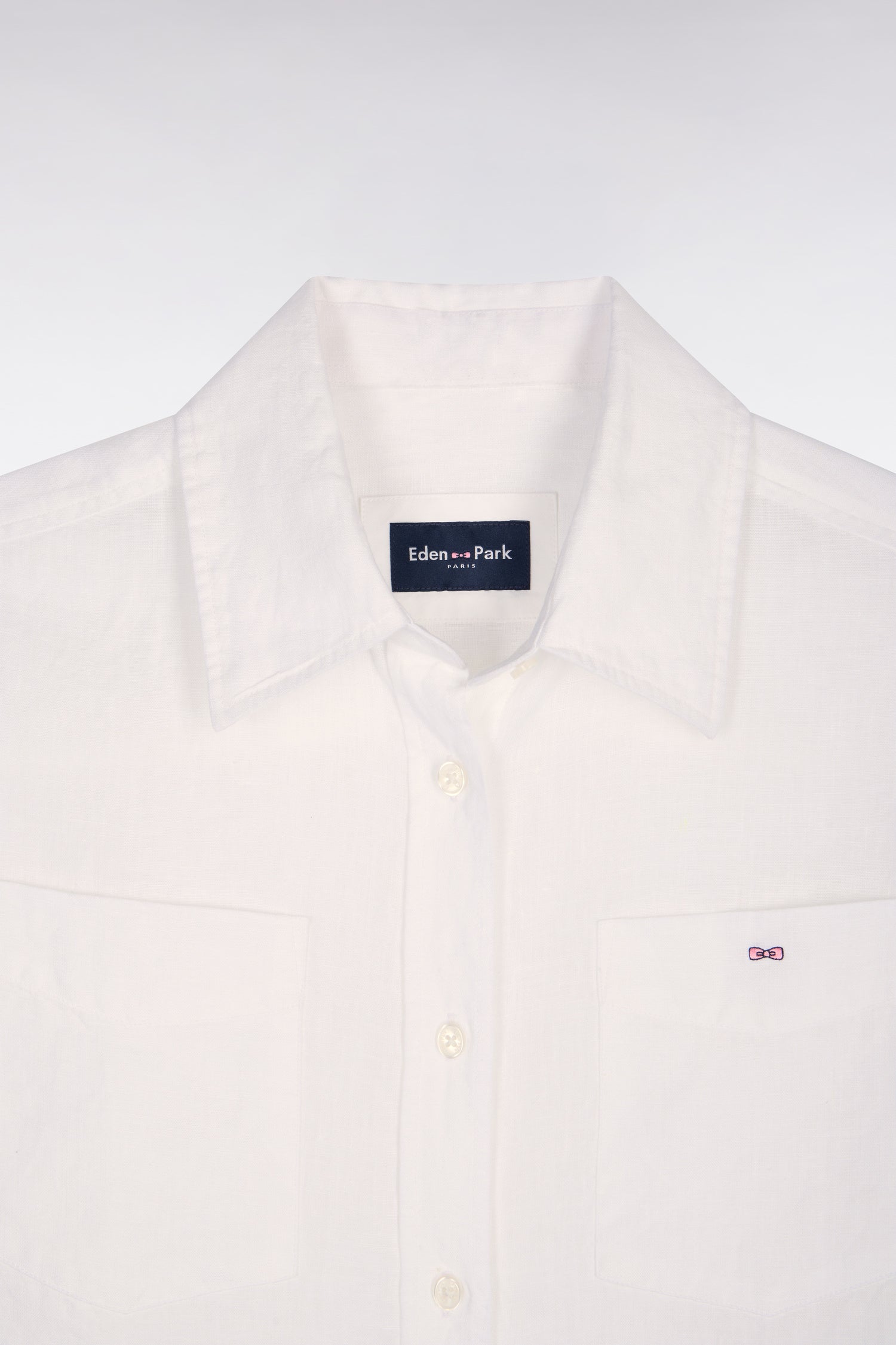 Chemise en lin blanc à poches plaquées