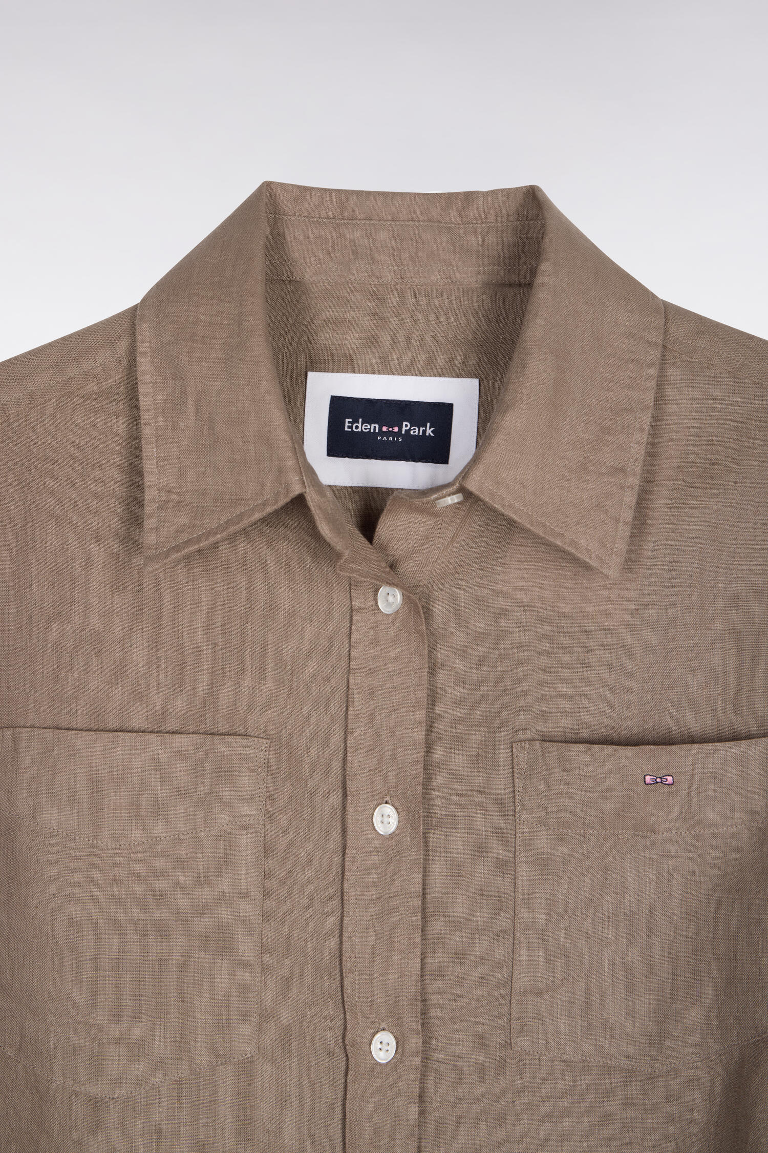 Chemise en lin beige à poches plaquées