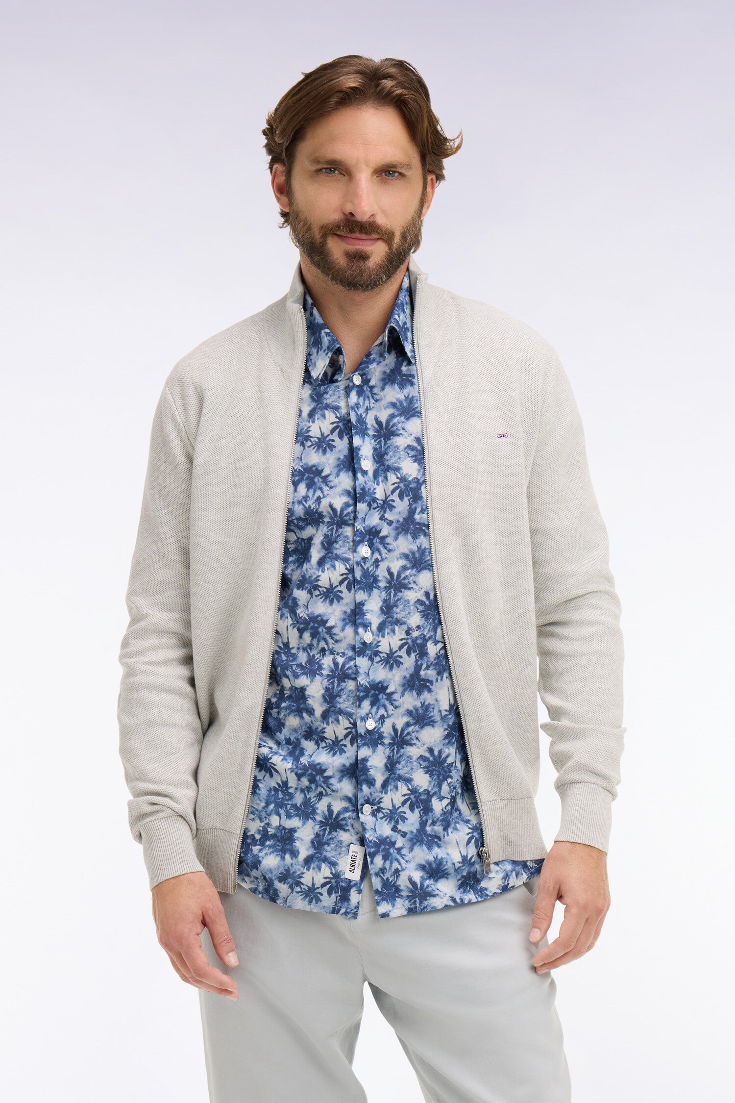 Cardigan zippé en coton gris clair