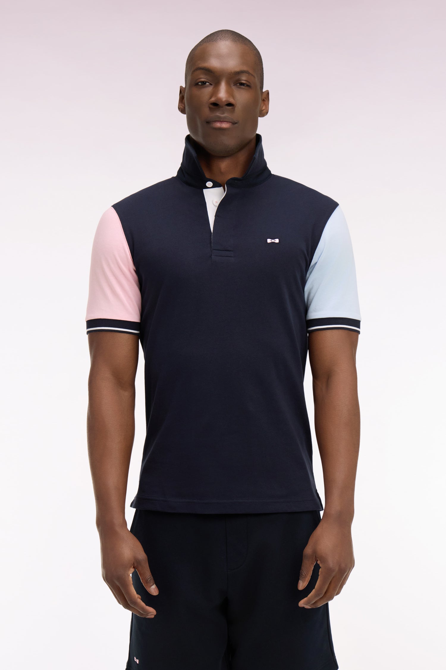 Maillot à manches courtes en jersey coton marine colorblock coupe regular