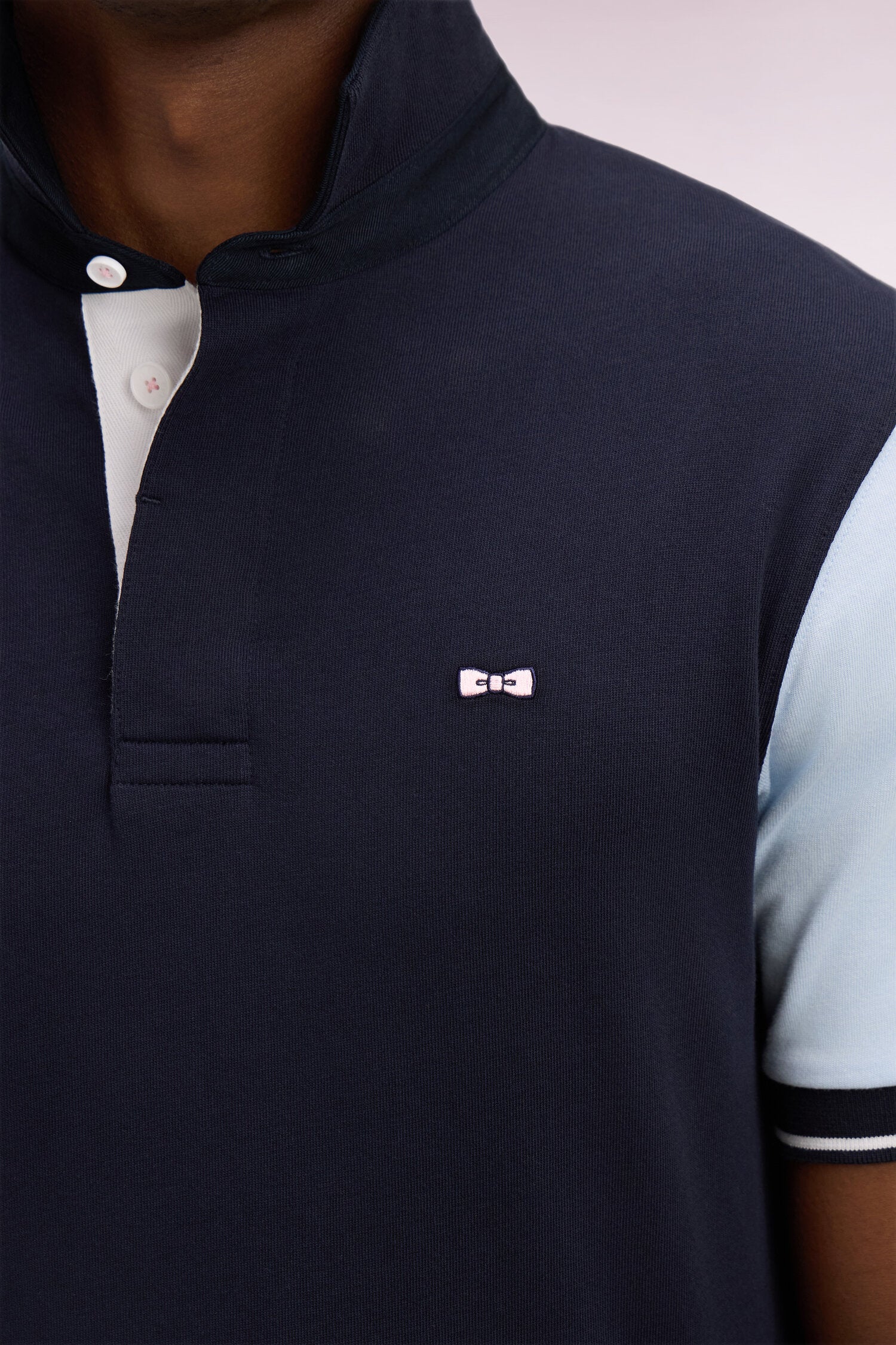 Maillot à manches courtes en jersey coton marine colorblock coupe regular