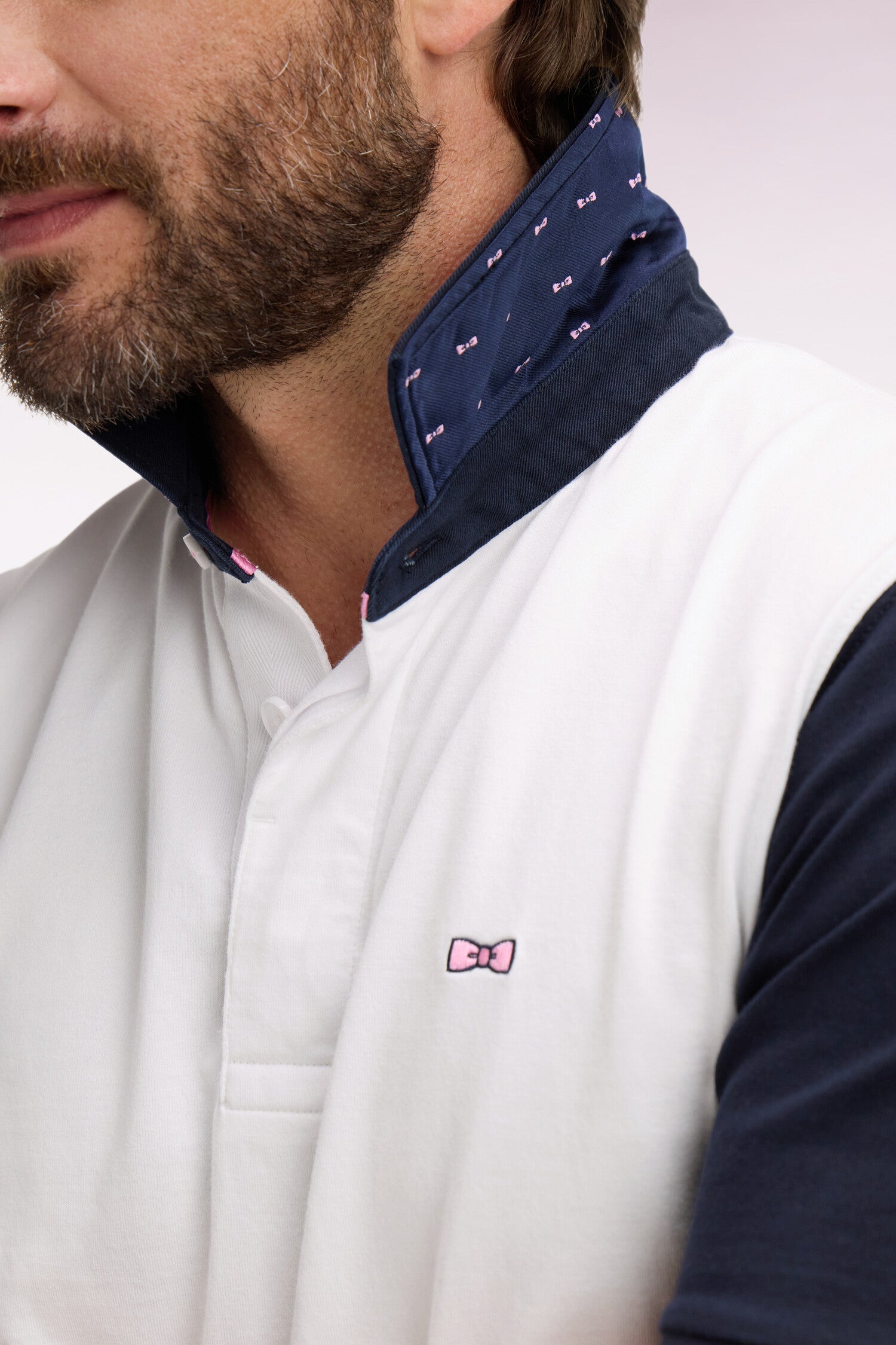 Maillot à manches courtes en coton blanc et marine coupe regular broderie dos