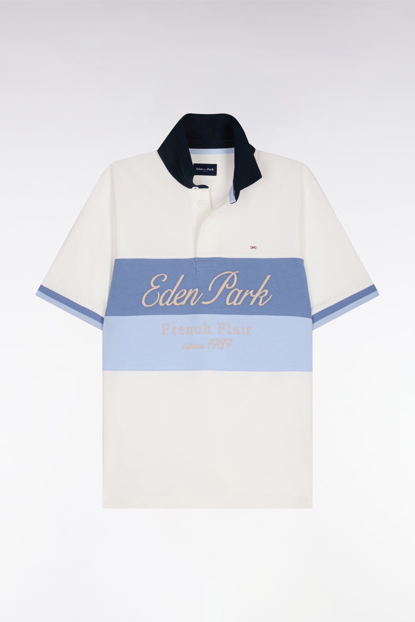 Maillot à manches courtes écru à découpes pastel et broderie coupe regular