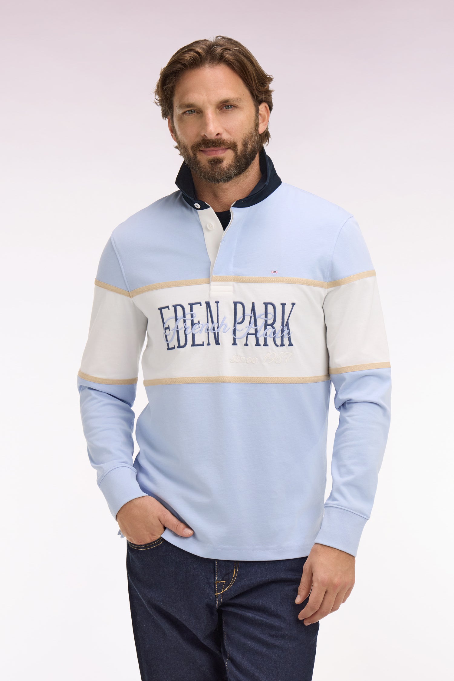 Maillot à manches longues ciel et écru brodé