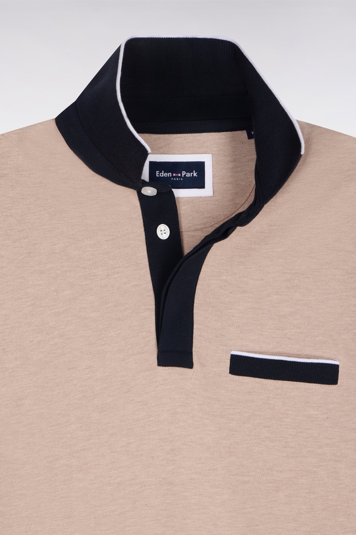 Polo manches courtes en piqué coton stretch beige coupe slim