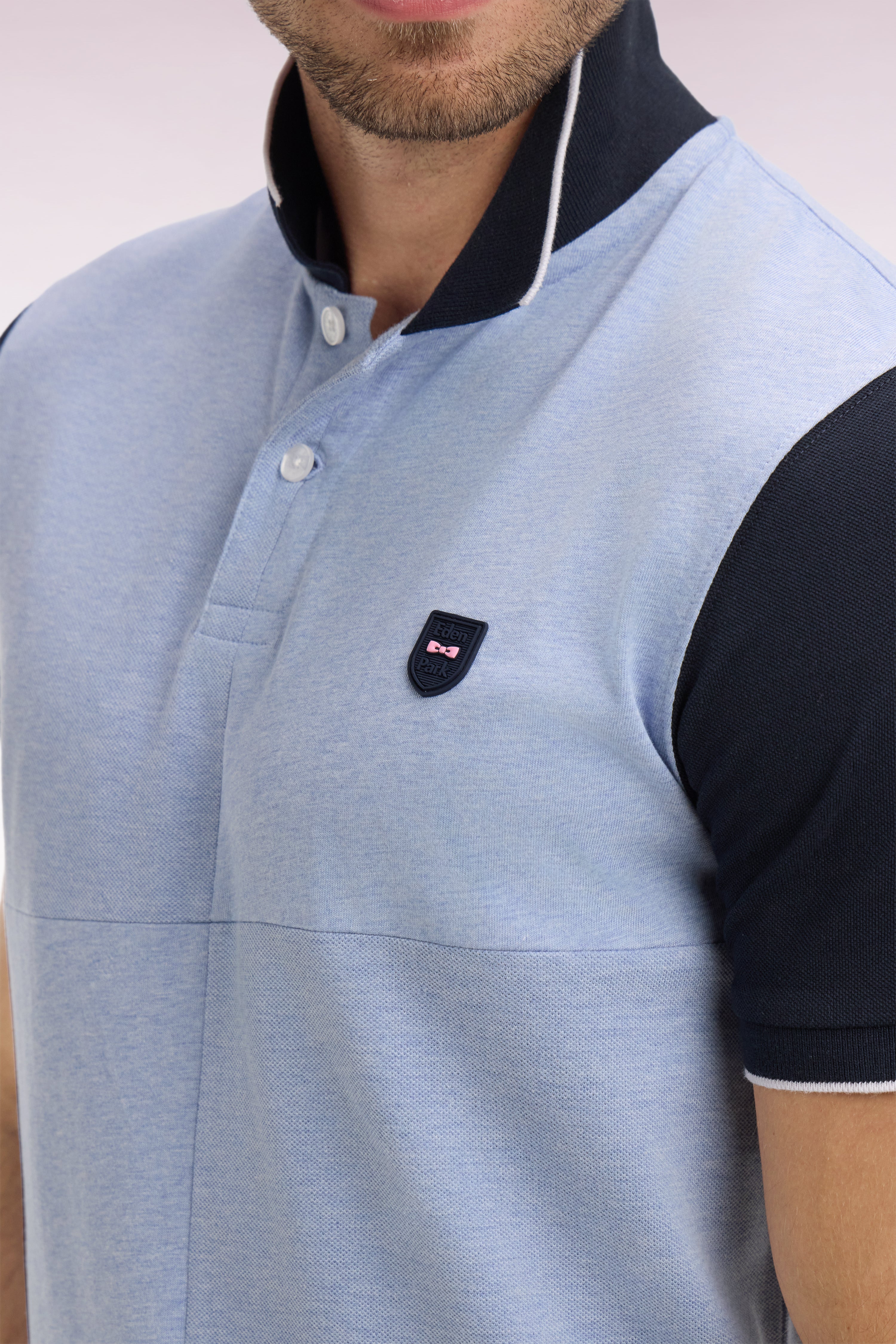 Poloshirt kurze Ärmel zweifarbig aus Baumwolle Himmelblau mit Einsätze Regular-Passform