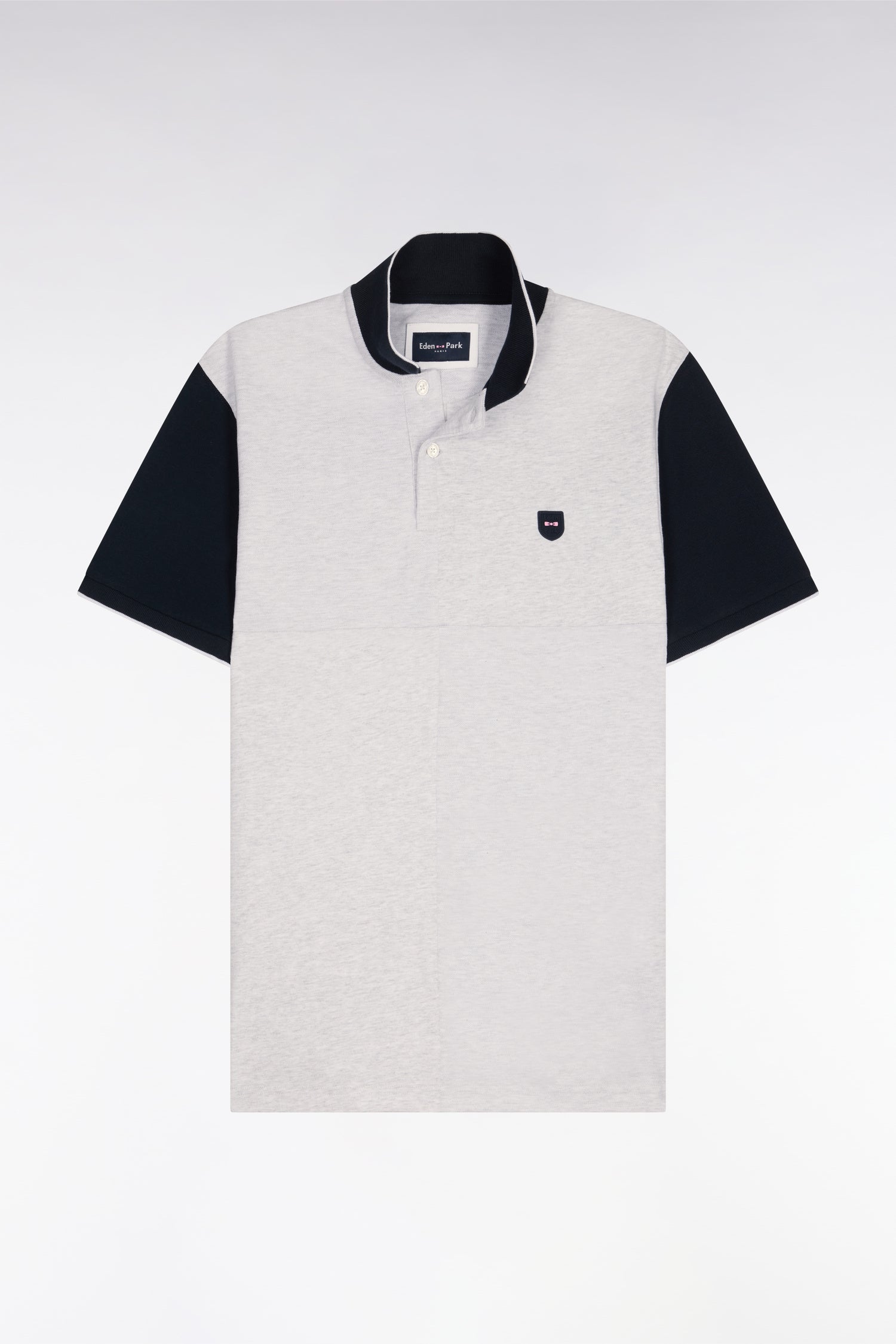 Polo manches courtes bicolore en coton gris clair à découpes coupe regular