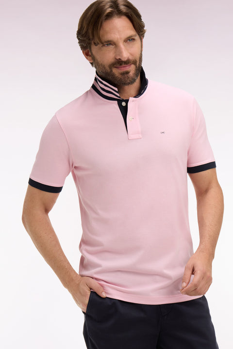 Polo manches courtes en piqué coton rose clair dessous de col rayé coupe slim - Image 1