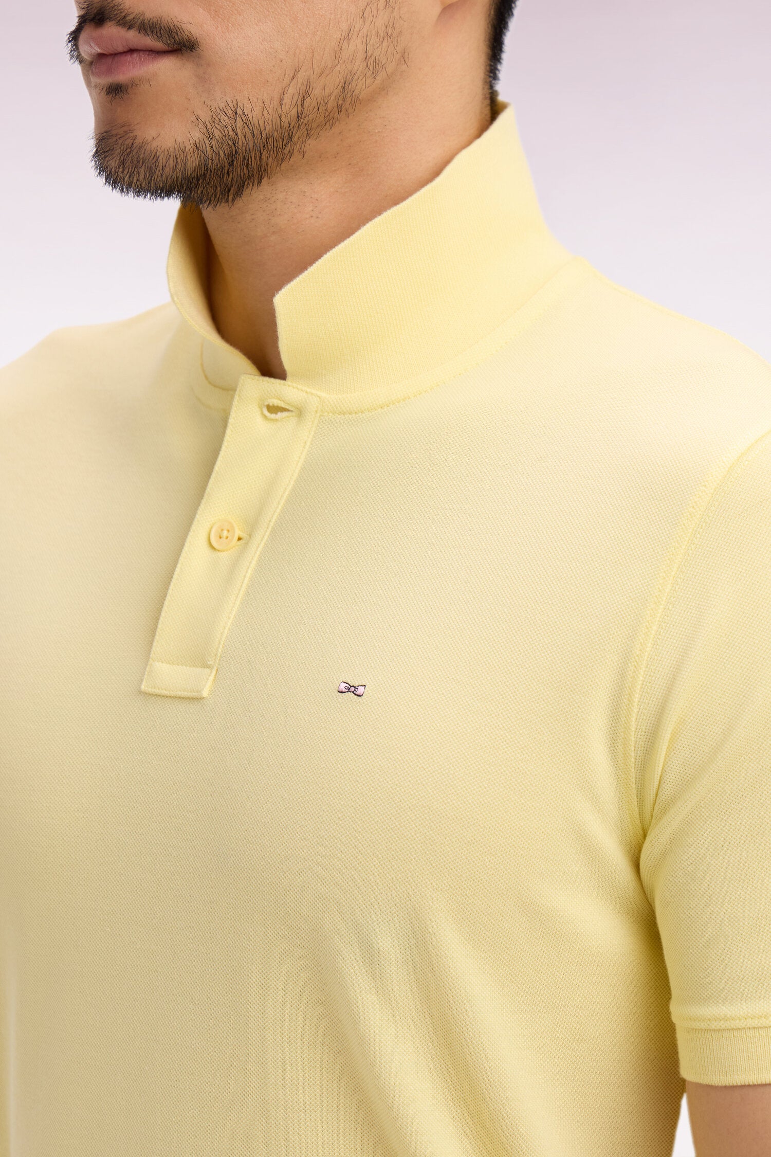 Polo à manches courtes en coton jaune clair coupe regular