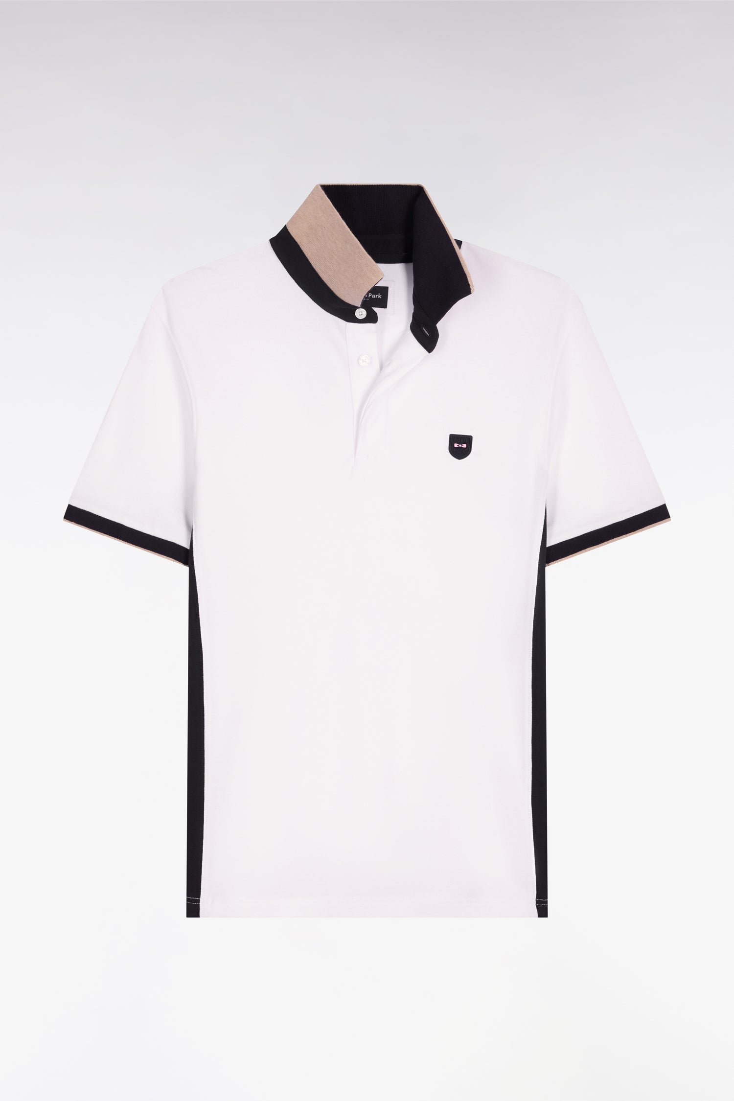 Polo manches courtes en coton blanc et découpes marine coupe slim