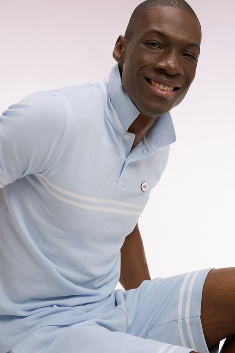 Polo à manches courtes en coton bleu ciel à rayures blanches coupe regular - Image 1