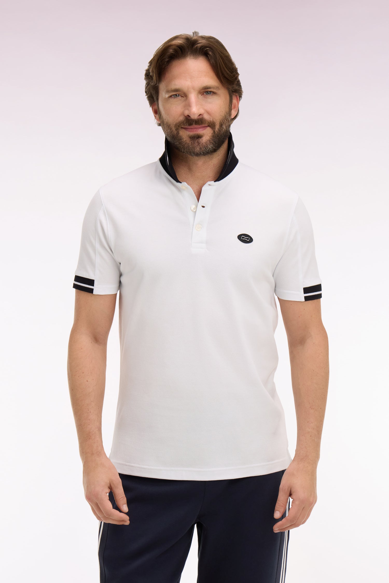 Polo à manches courtes en piqué coton blanc à détails marine
