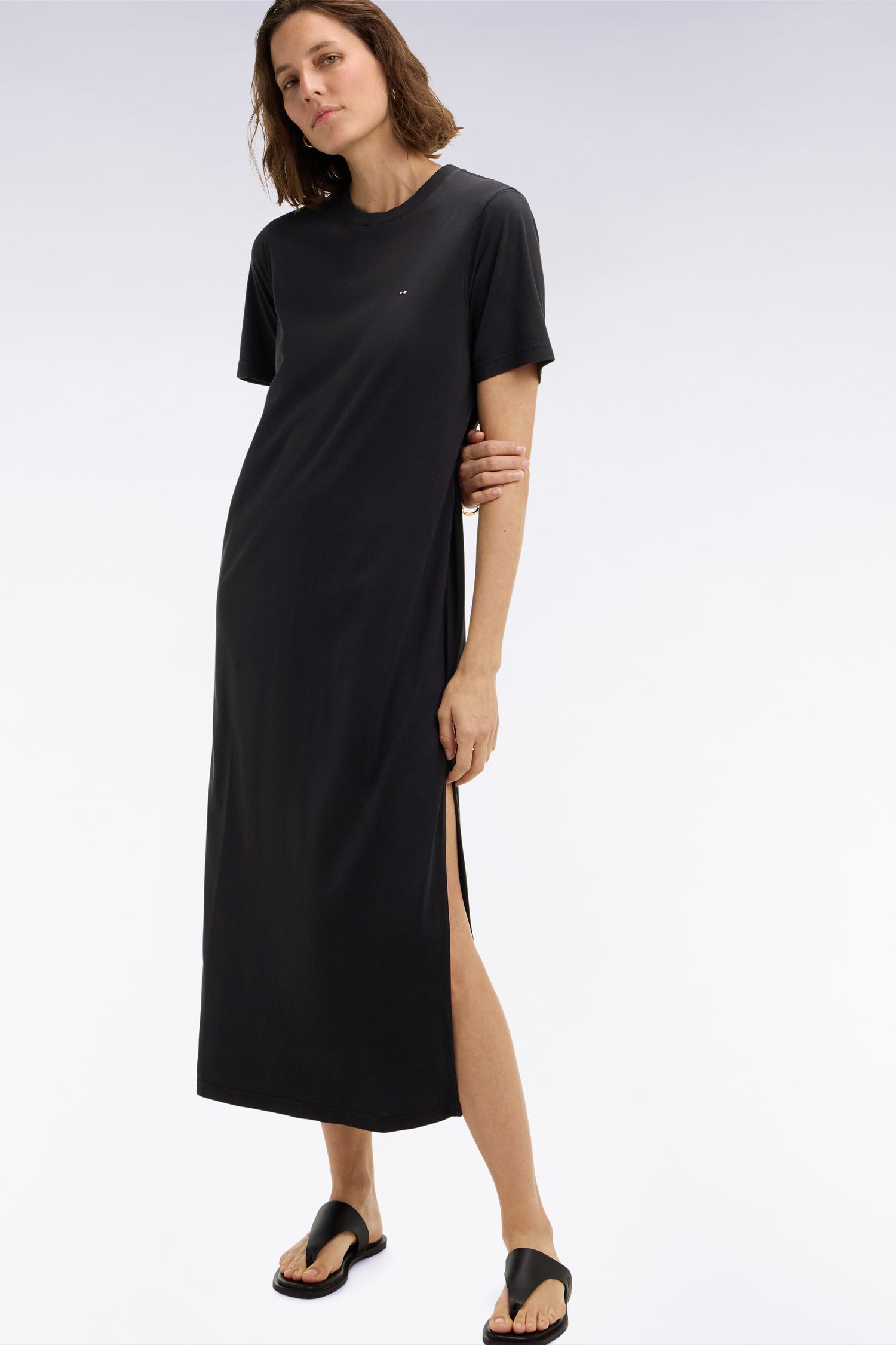 Robe T-shirt en lyocell et coton noir coupe droite