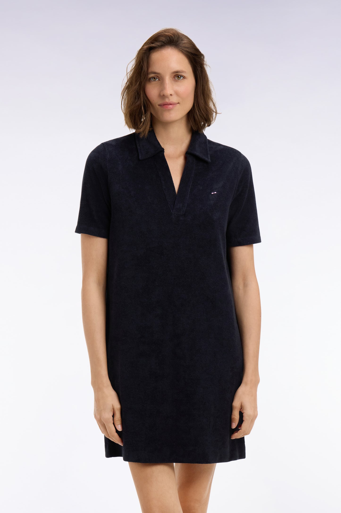 Robe courte en éponge marine coupe droite